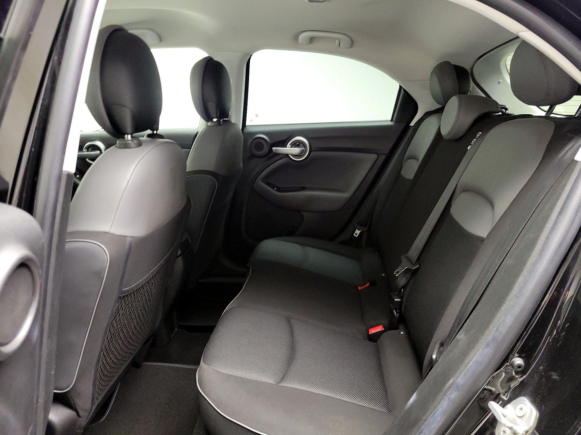 Thumbnail: 2016 Fiat 500X - 19