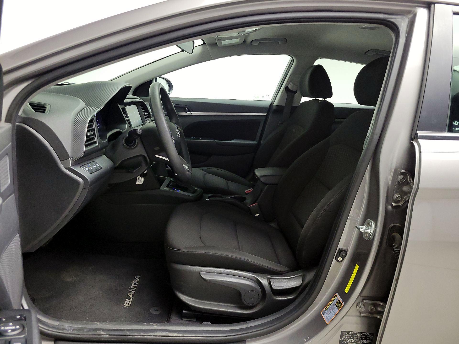 Thumbnail: 2020 Hyundai Elantra - 11