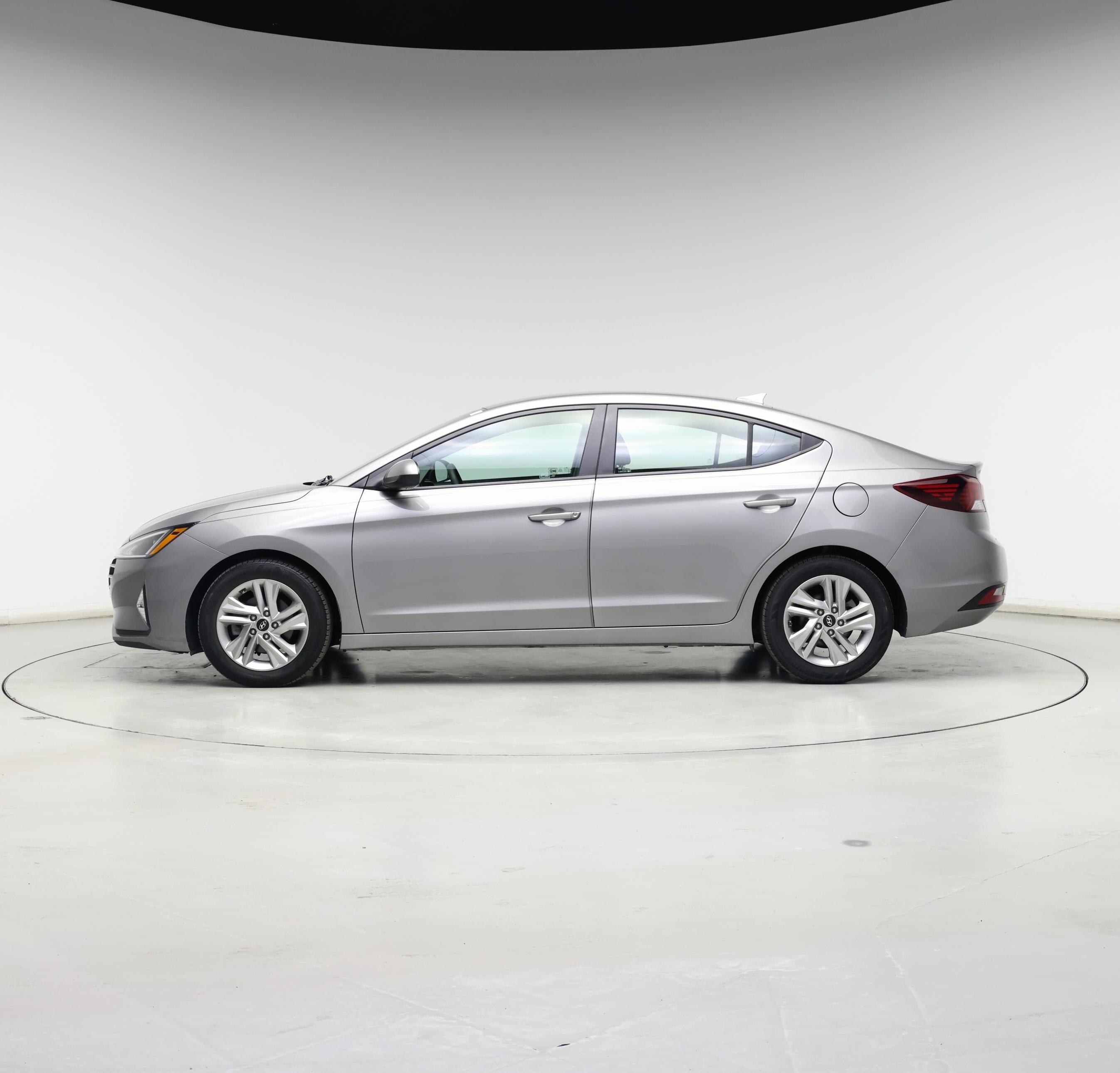 Thumbnail: 2020 Hyundai Elantra - 3