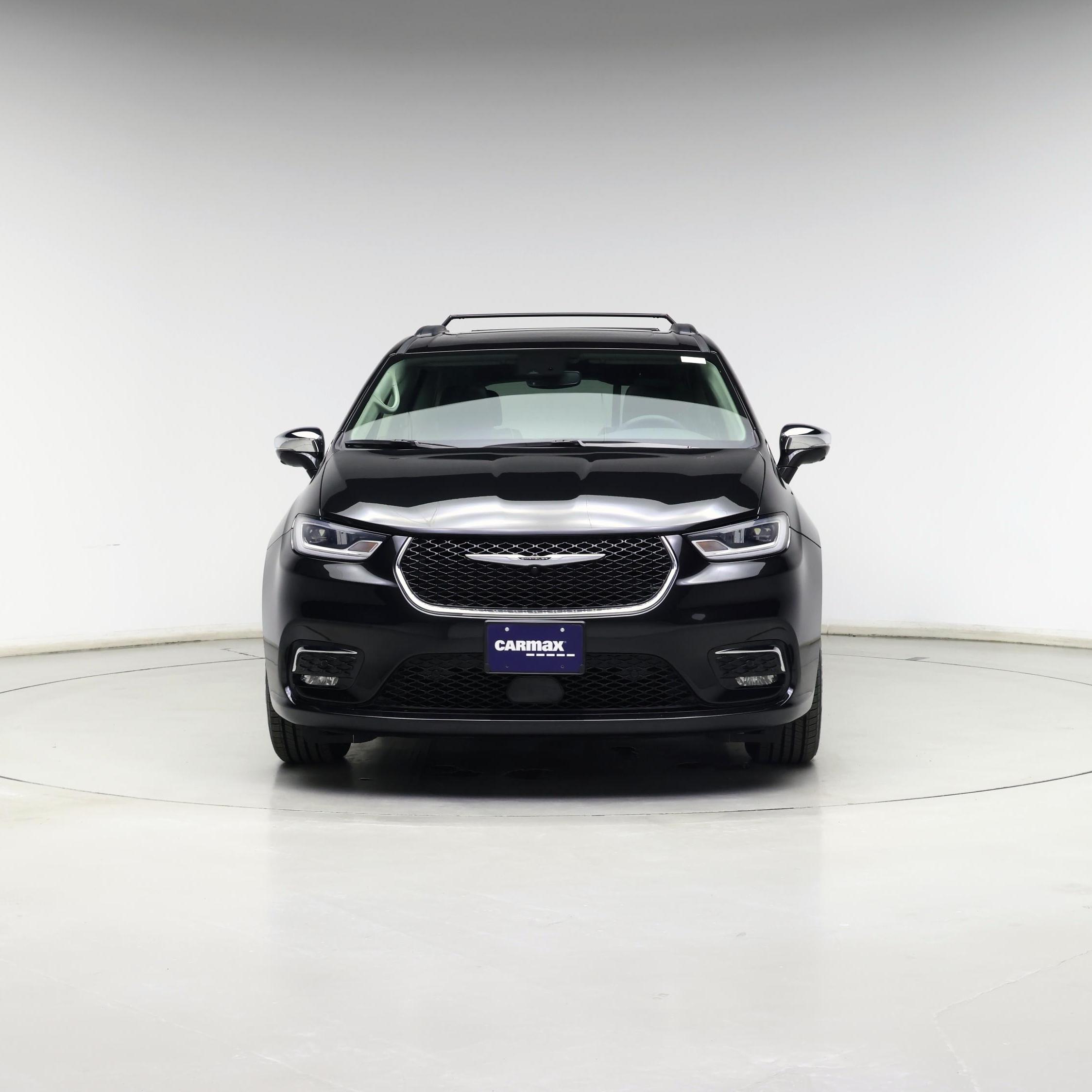 Thumbnail: 2022 Chrysler Pacifica - 5