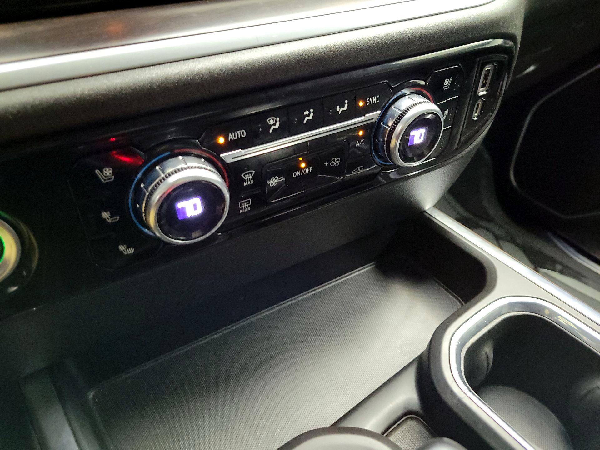 Thumbnail: 2022 GMC Sierra 1500 - 17