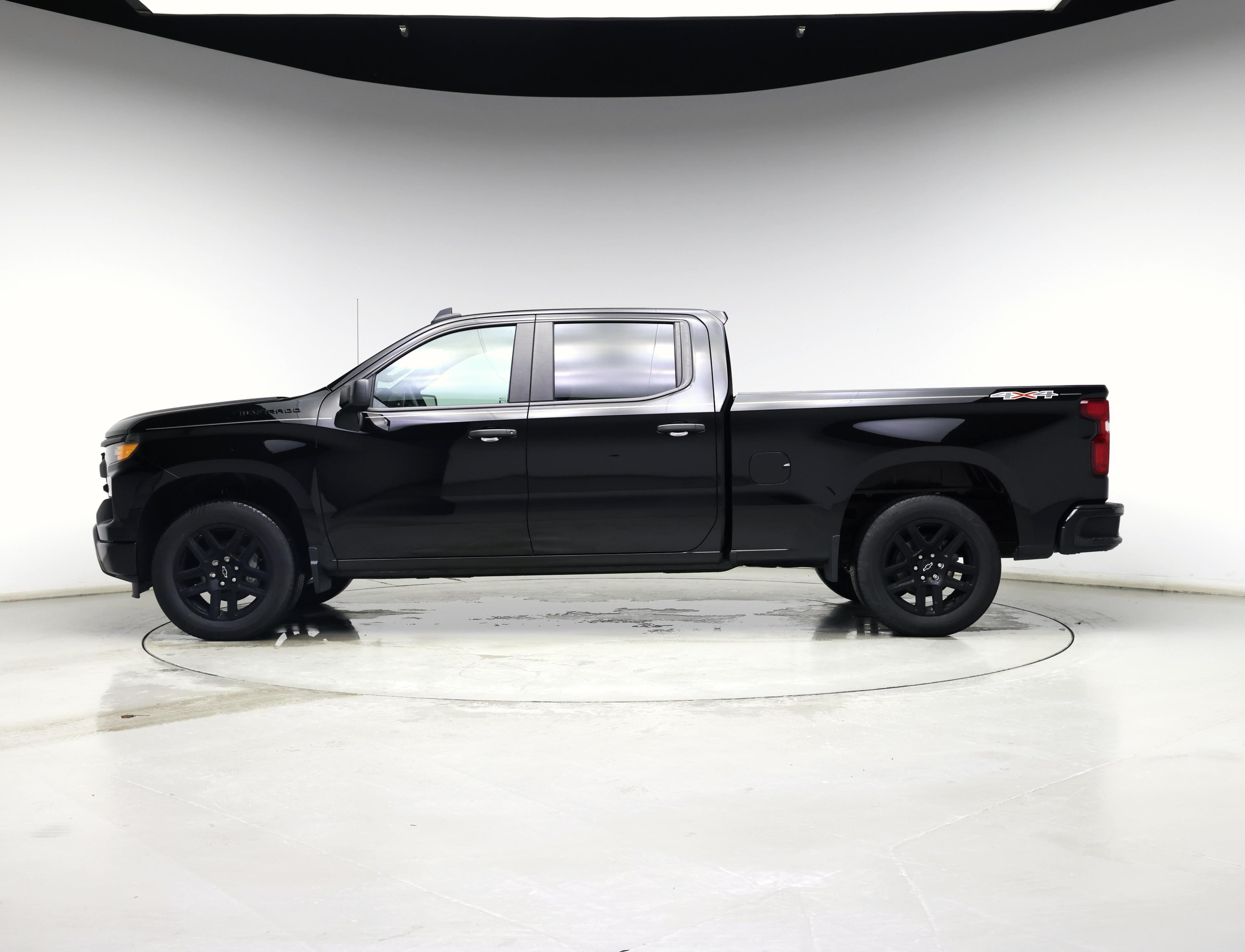Thumbnail: 2023 Chevrolet Silverado 1500 - 3
