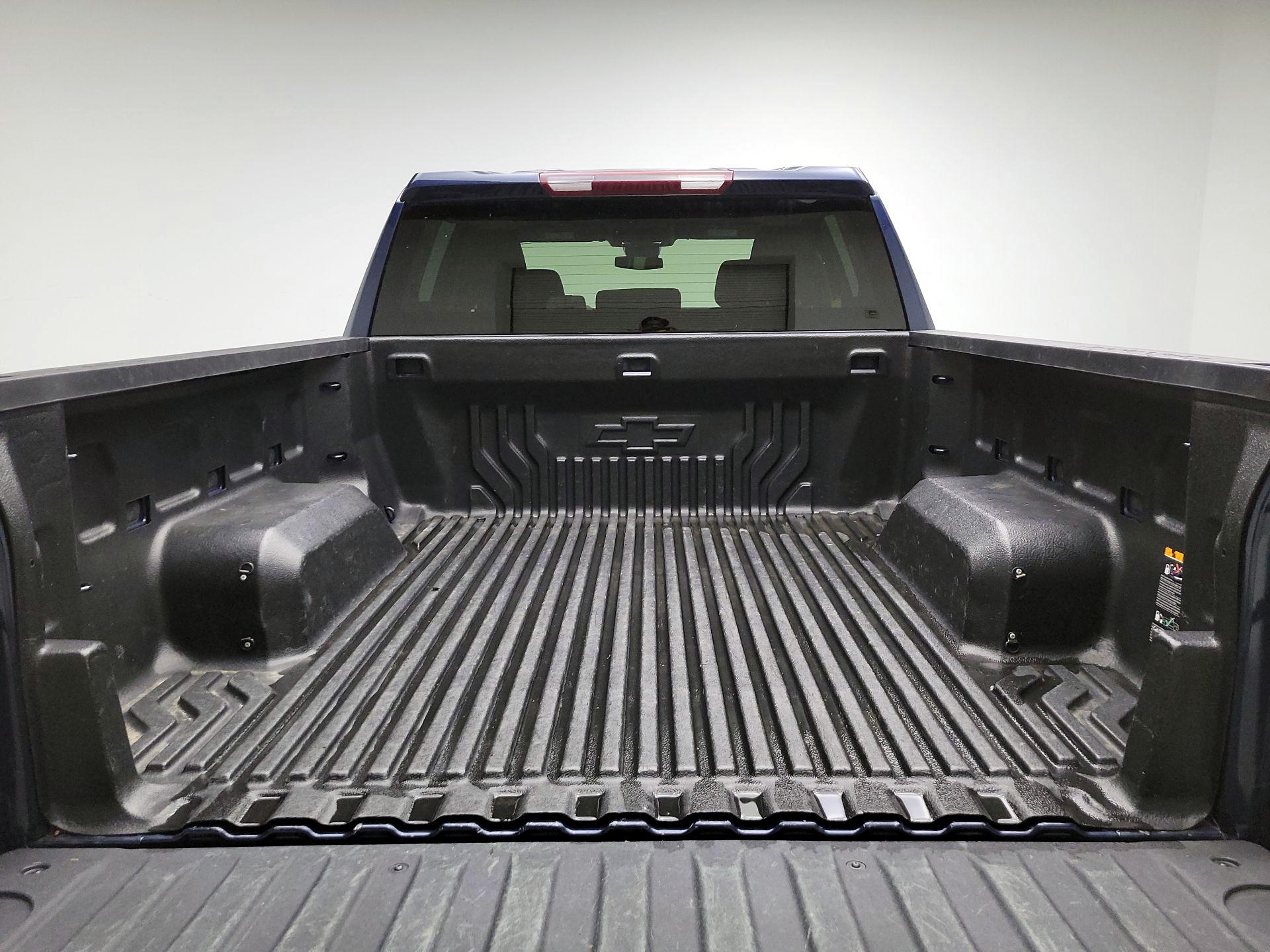 Thumbnail: 2023 Chevrolet Silverado 1500 - 19