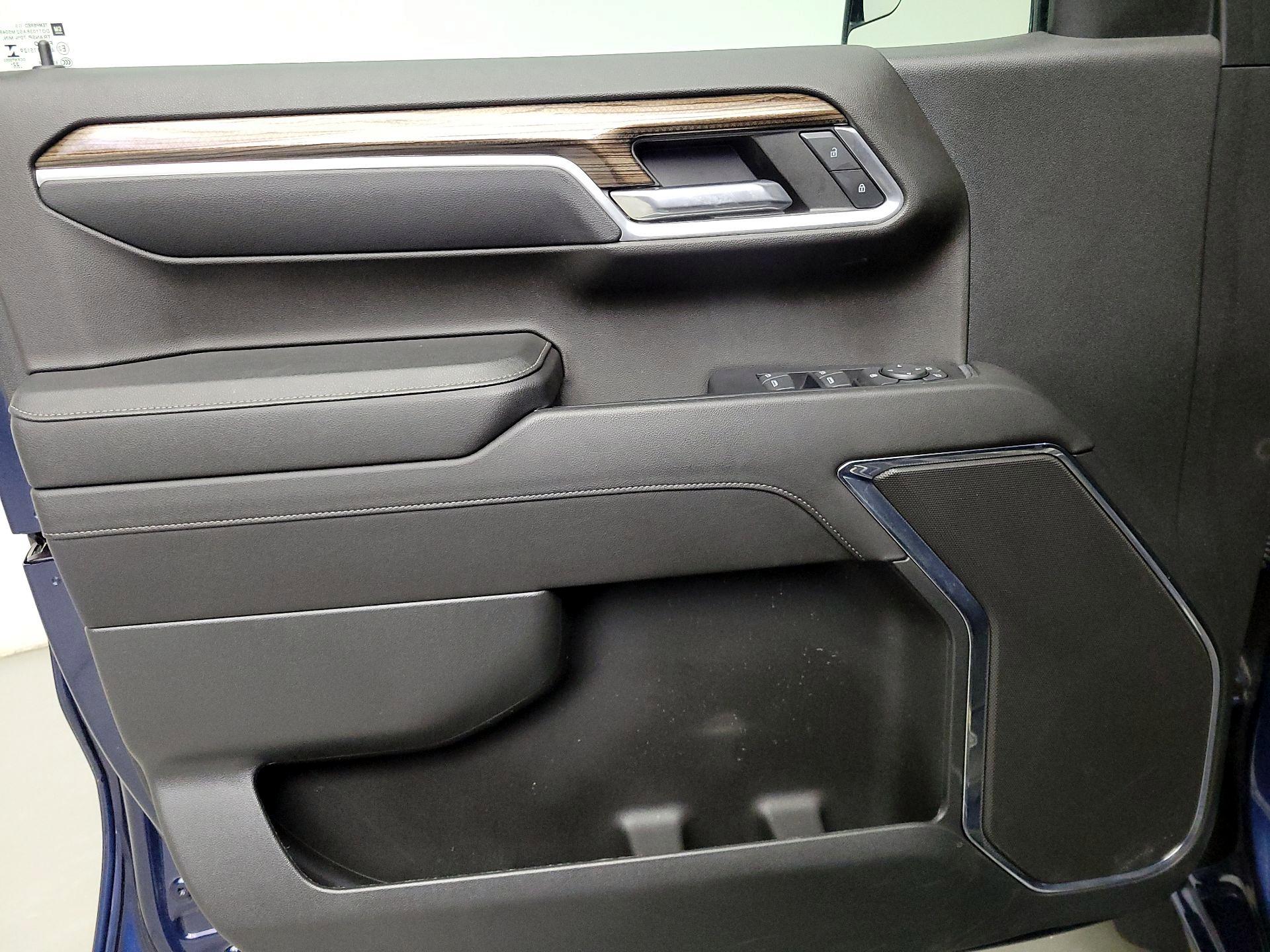 Thumbnail: 2023 Chevrolet Silverado 1500 - 12