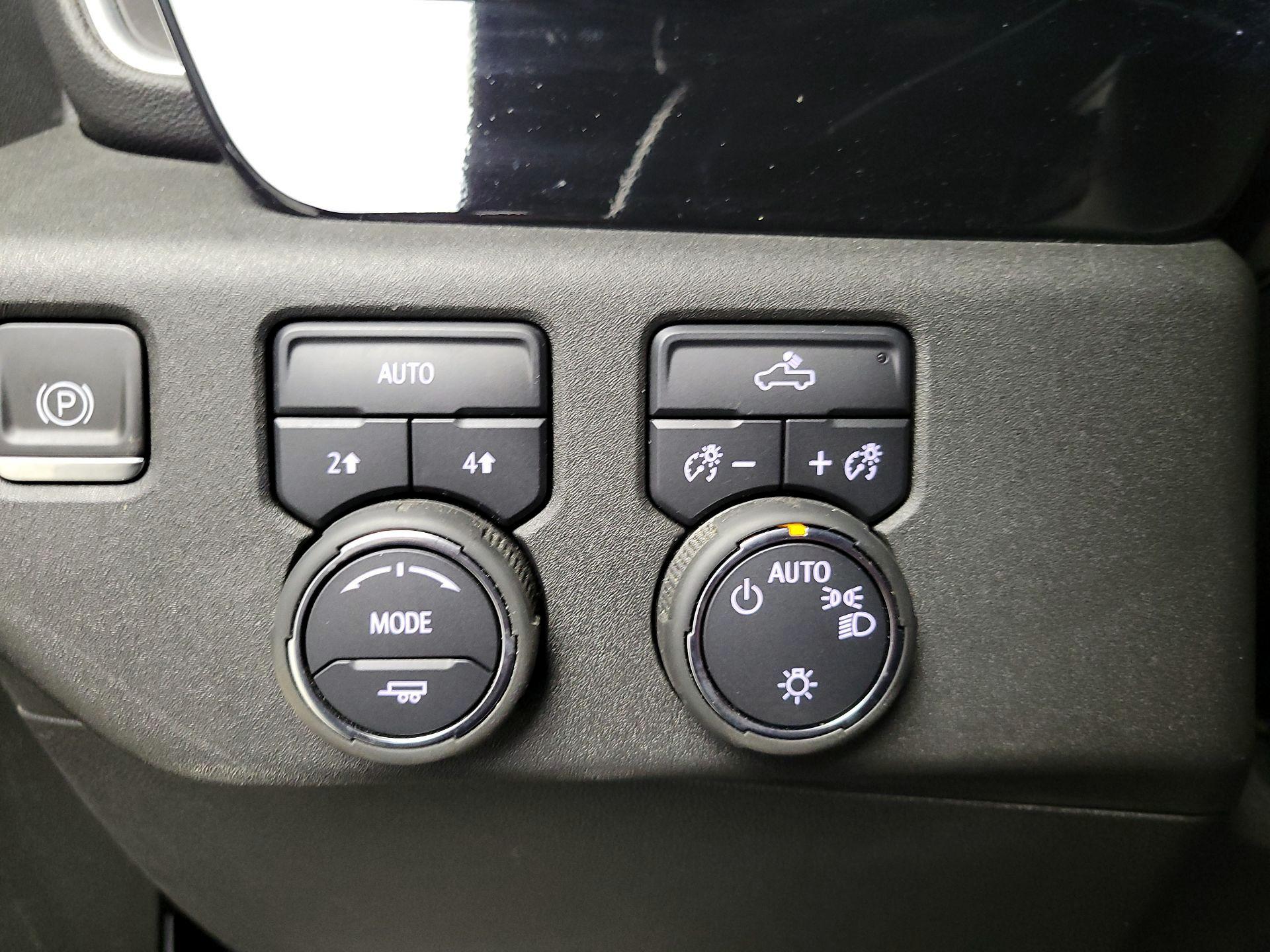 Thumbnail: 2023 Chevrolet Silverado 1500 - 13