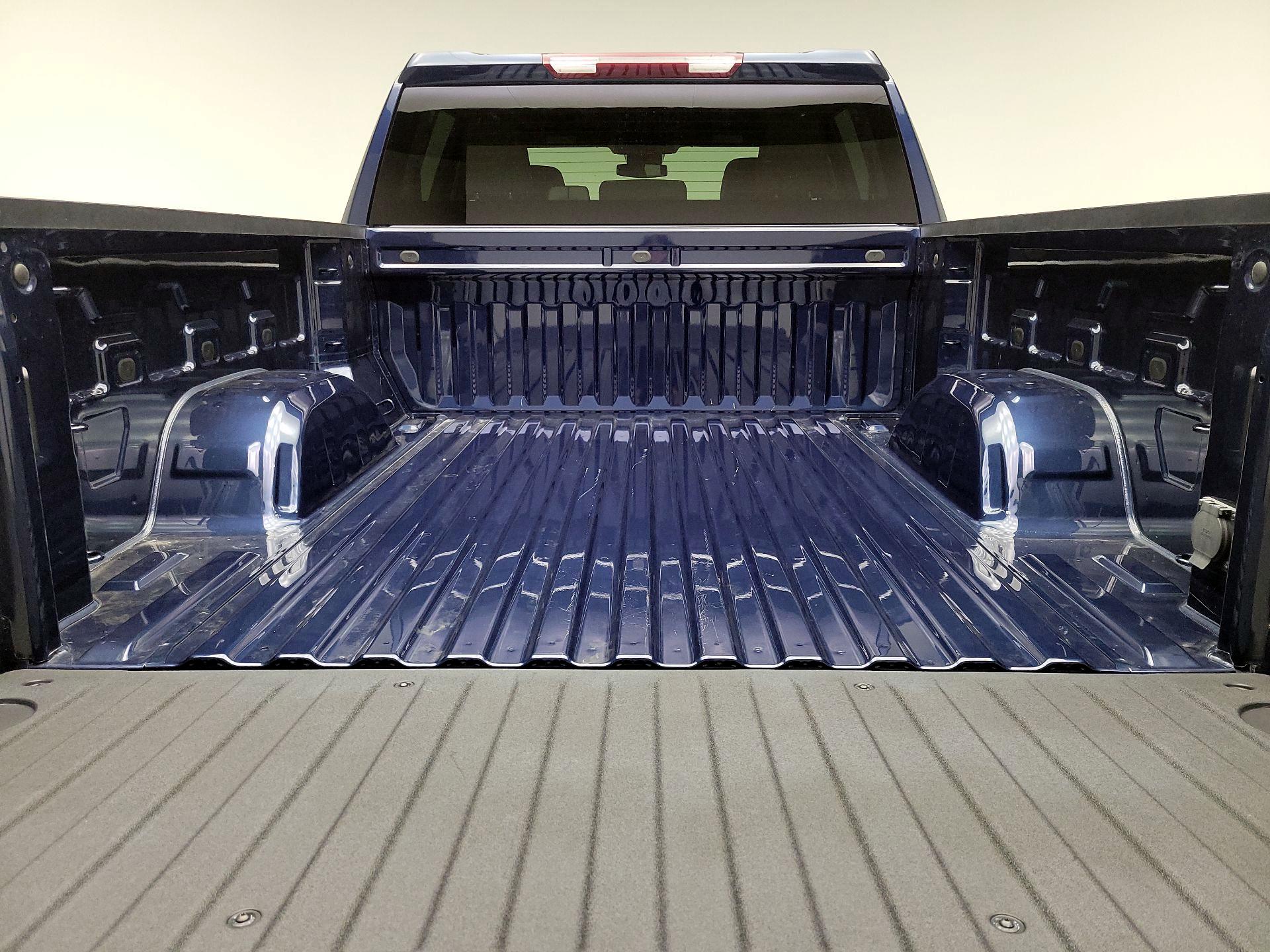 Thumbnail: 2023 Chevrolet Silverado 1500 - 20