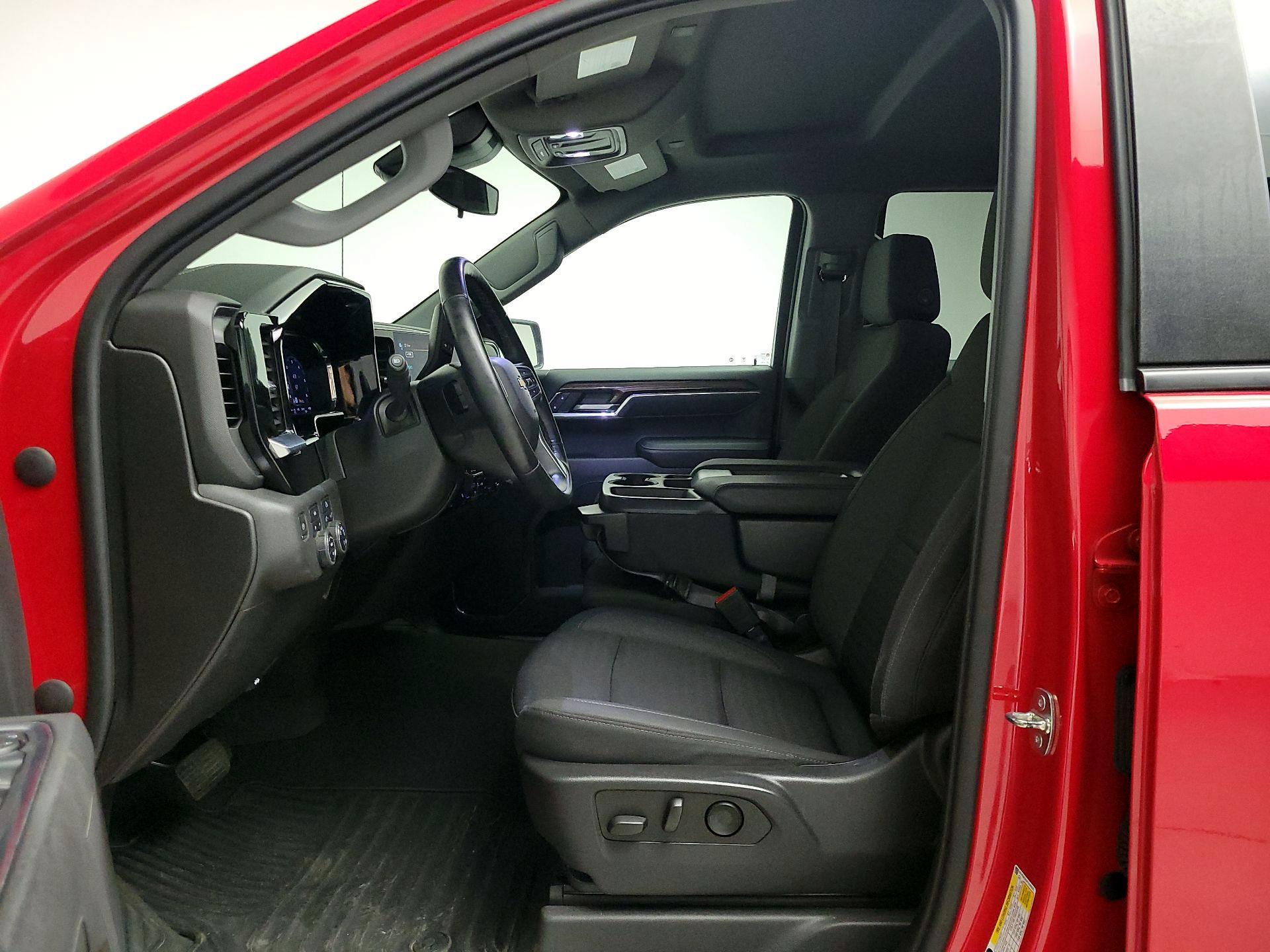 Thumbnail: 2023 Chevrolet Silverado 1500 - 11