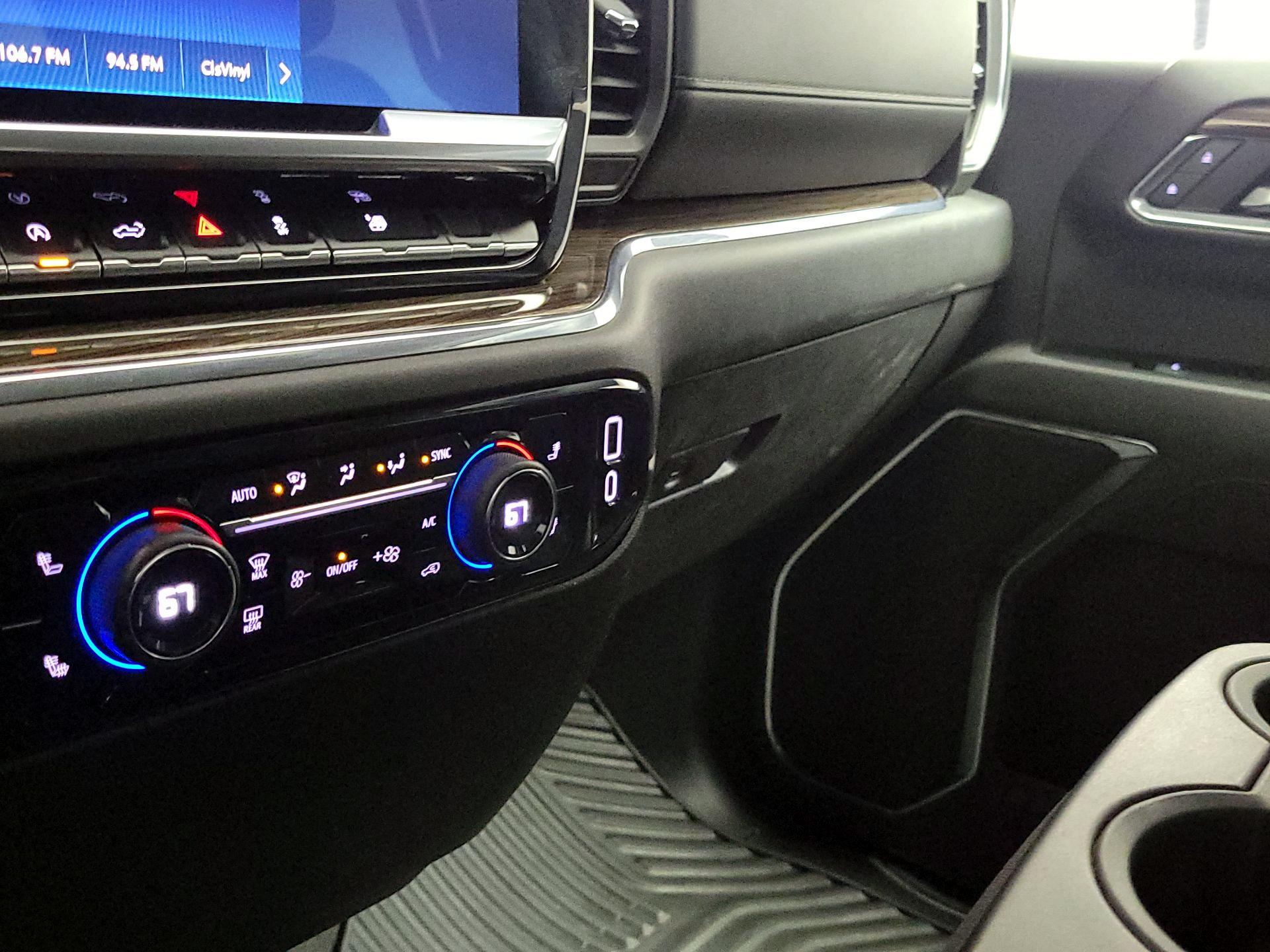 Thumbnail: 2023 Chevrolet Silverado 1500 - 18