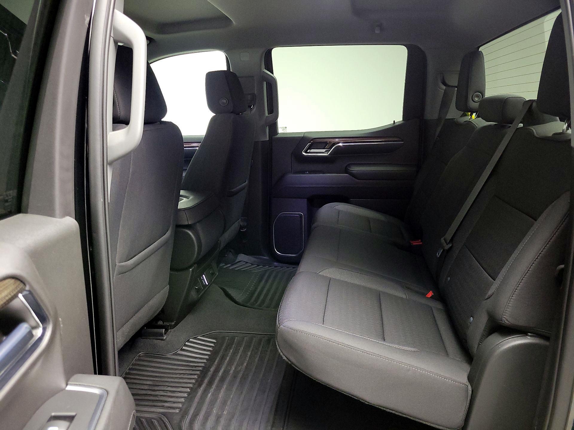 Thumbnail: 2023 Chevrolet Silverado 1500 - 19