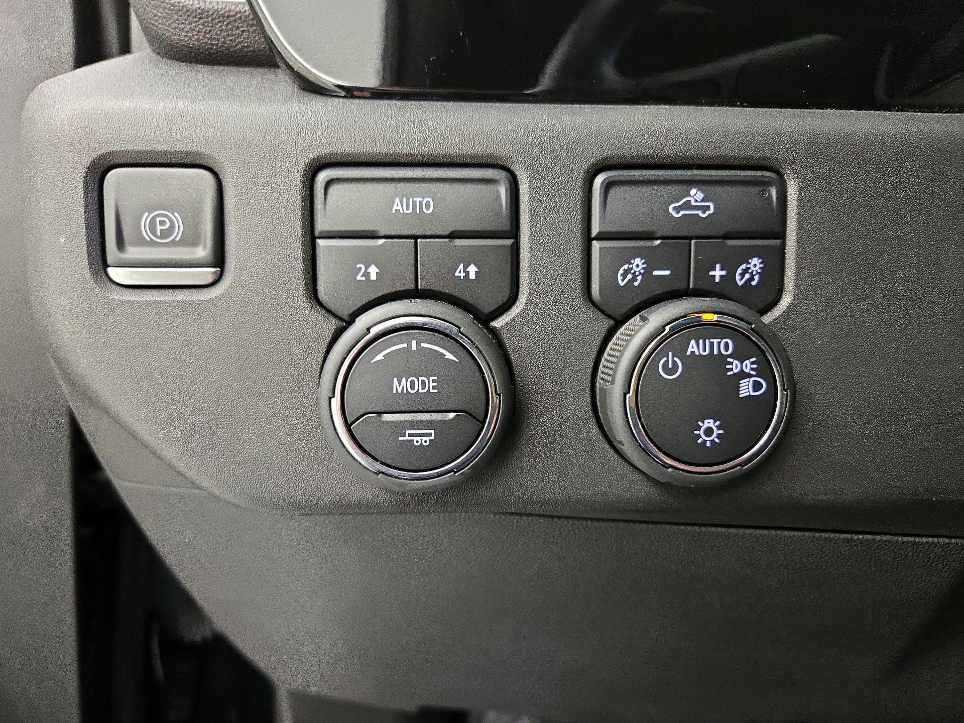 Thumbnail: 2023 Chevrolet Silverado 1500 - 13