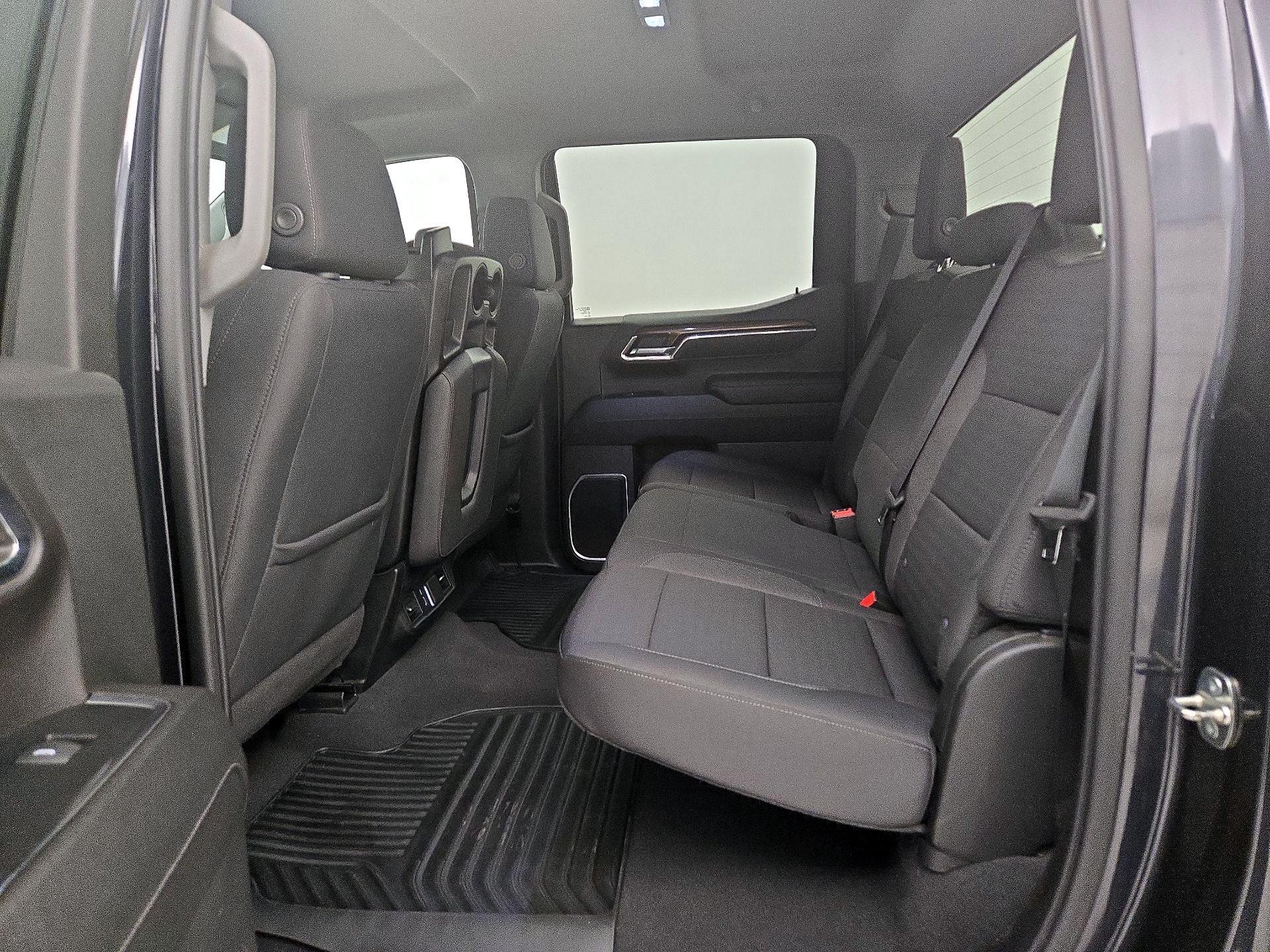 Thumbnail: 2023 Chevrolet Silverado 1500 - 19