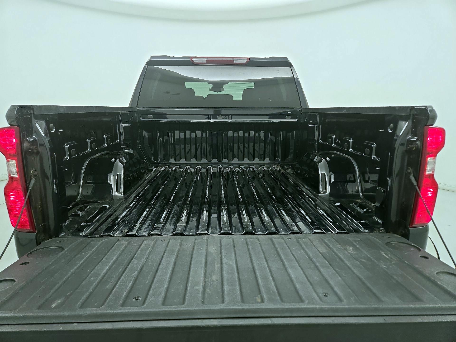 Thumbnail: 2023 Chevrolet Silverado 1500 - 20