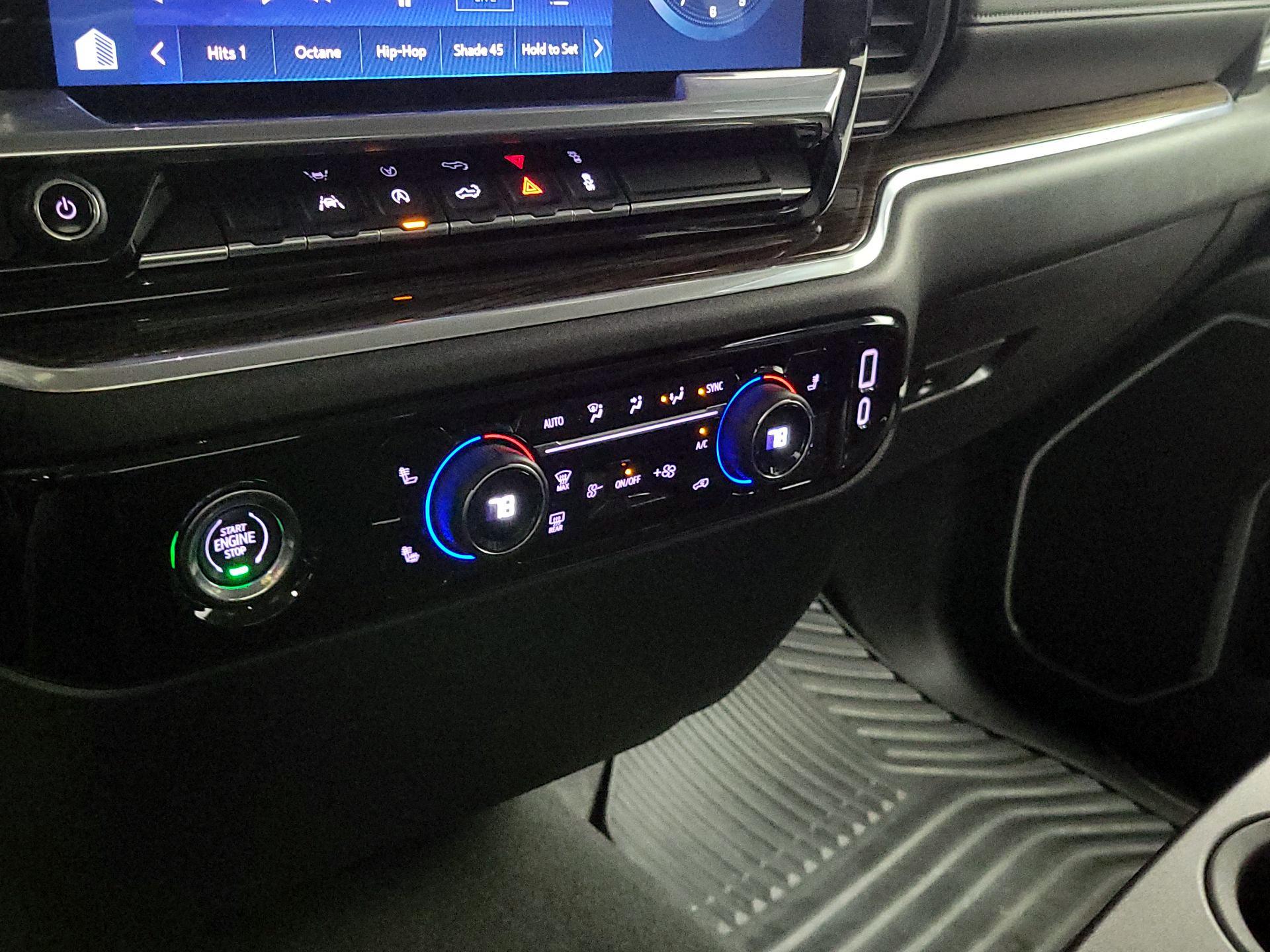 Thumbnail: 2022 Chevrolet Silverado 1500 - 16