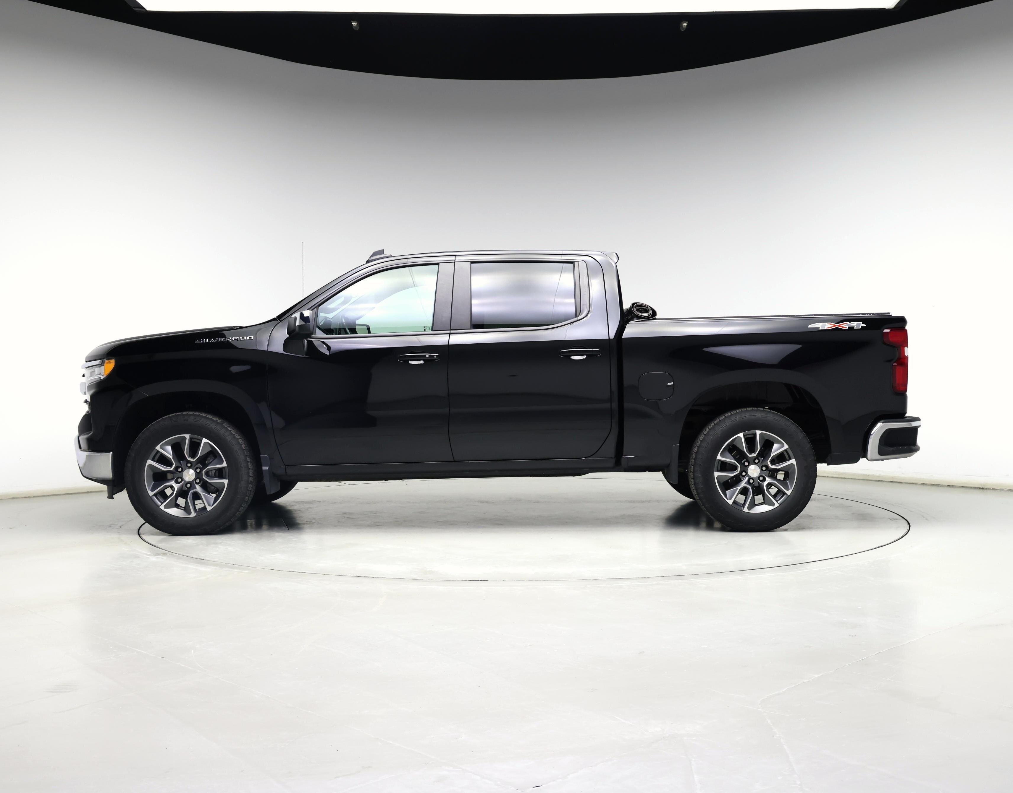 Thumbnail: 2022 Chevrolet Silverado 1500 - 3