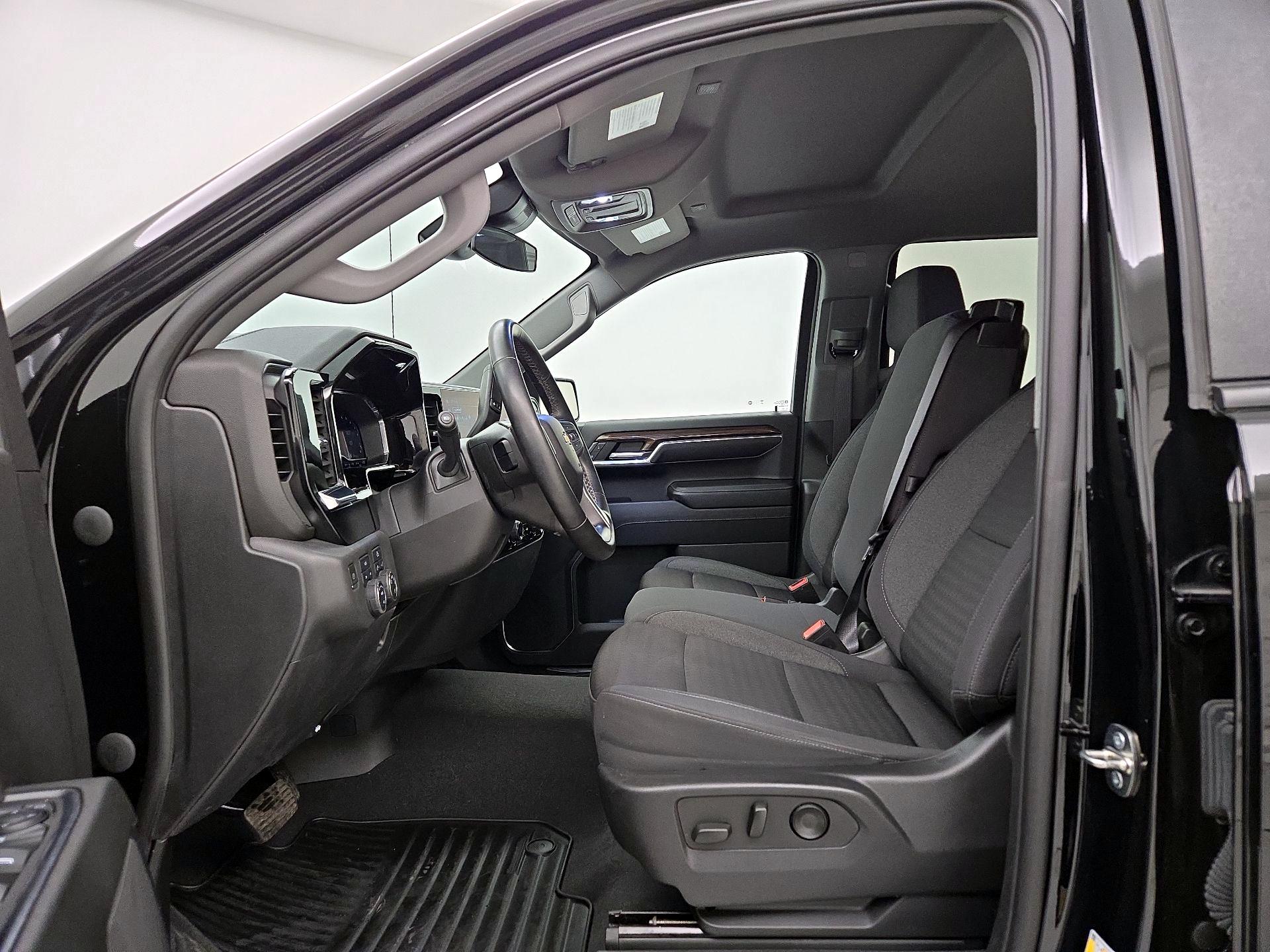 Thumbnail: 2023 Chevrolet Silverado 1500 - 11