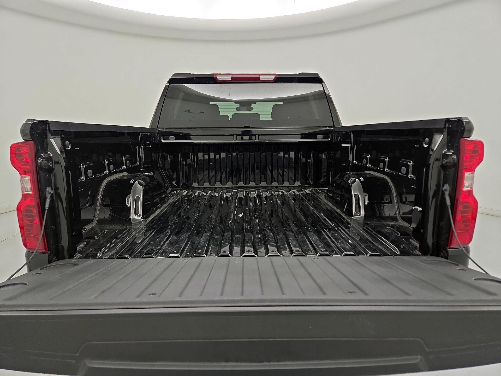 Thumbnail: 2023 Chevrolet Silverado 1500 - 20