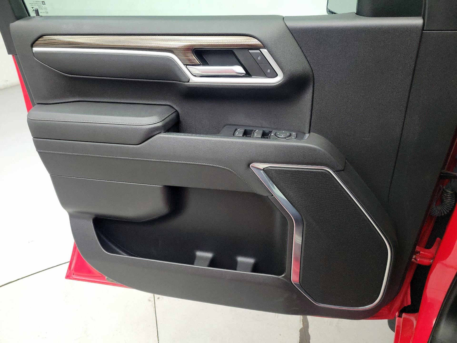 Thumbnail: 2022 Chevrolet Silverado 1500 - 12