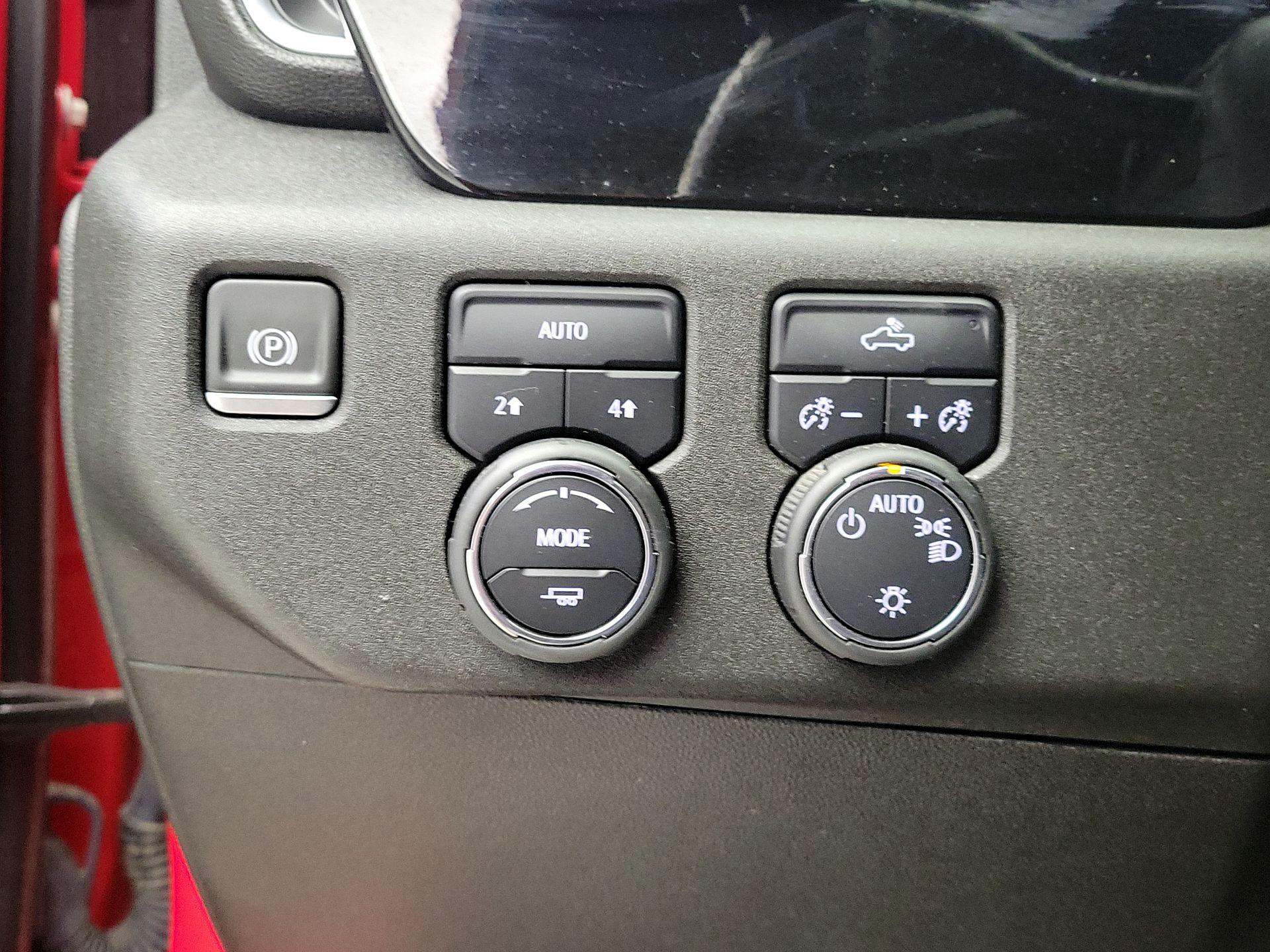 Thumbnail: 2022 Chevrolet Silverado 1500 - 13