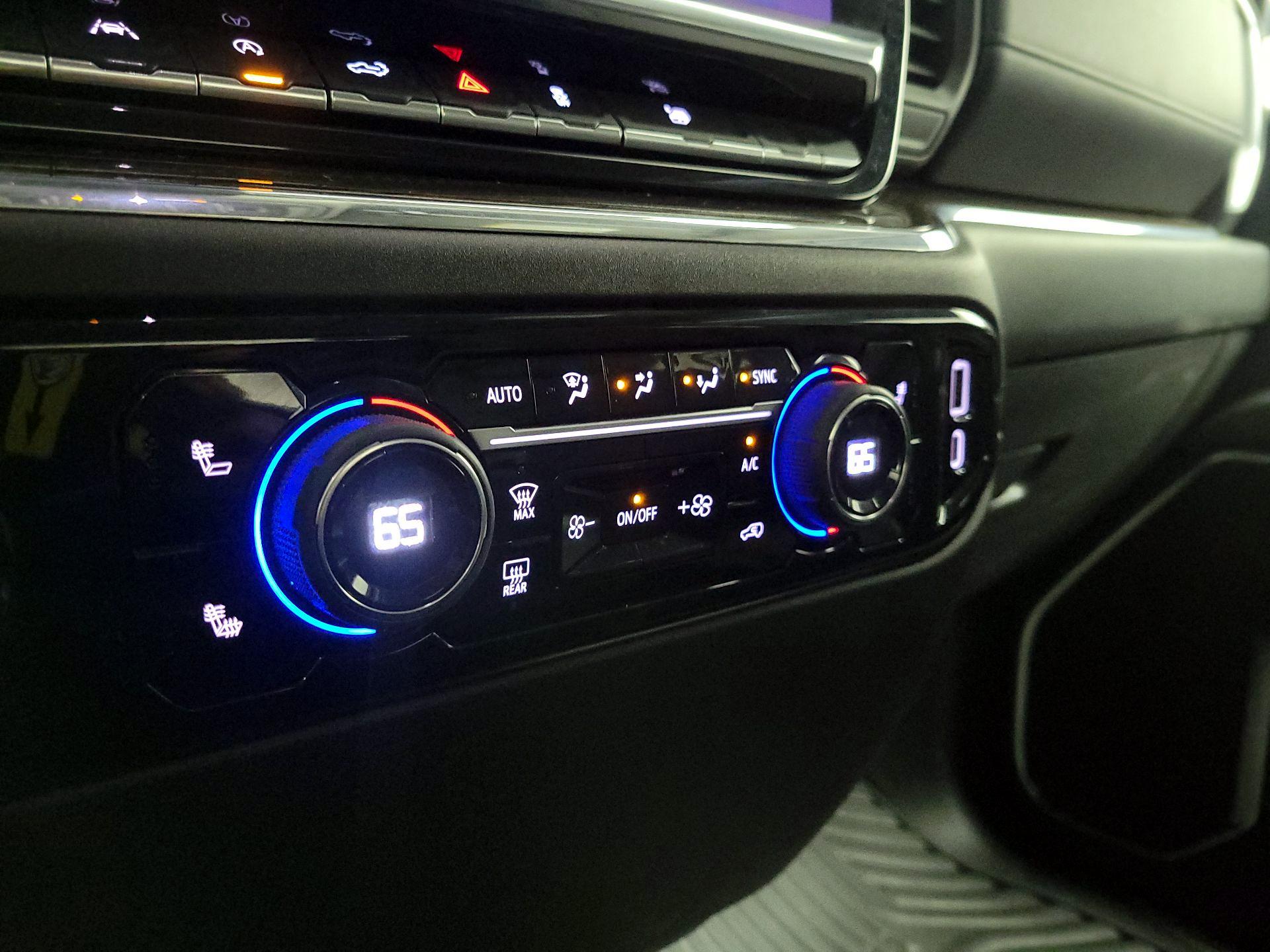 Thumbnail: 2023 Chevrolet Silverado 1500 - 16