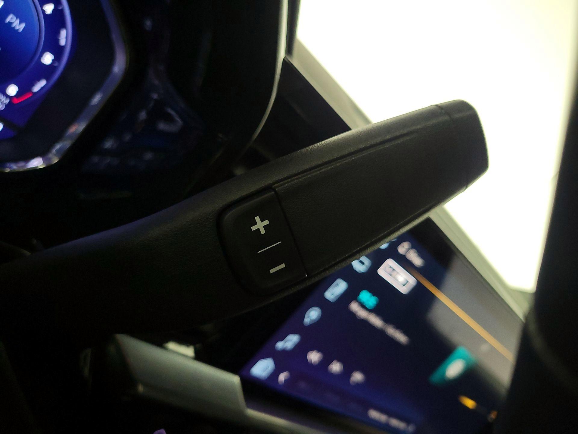 Thumbnail: 2023 Chevrolet Silverado 1500 - 17