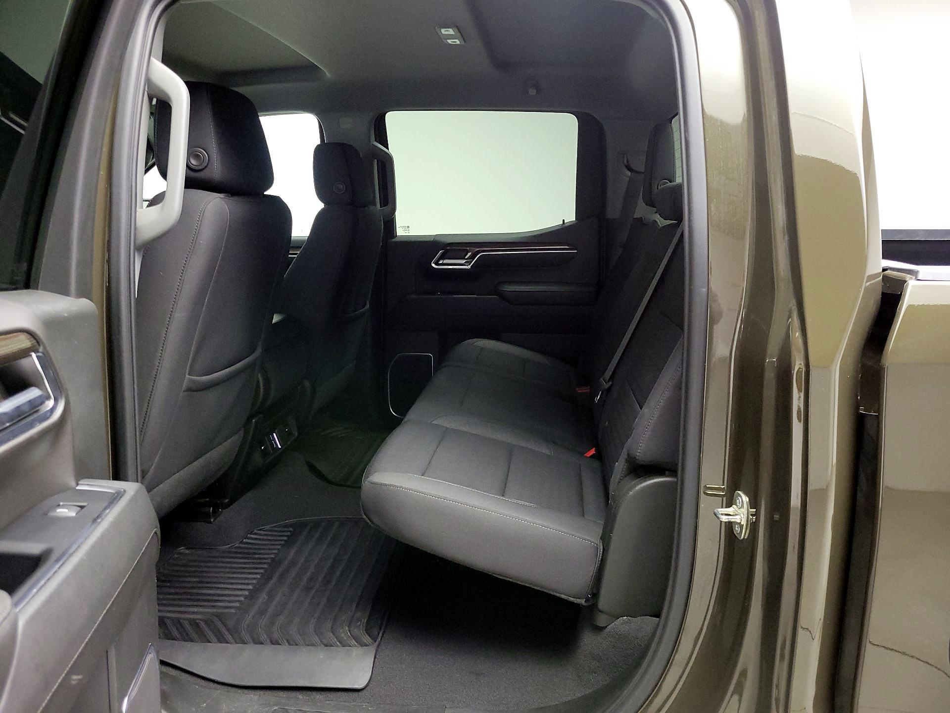 Thumbnail: 2023 Chevrolet Silverado 1500 - 19