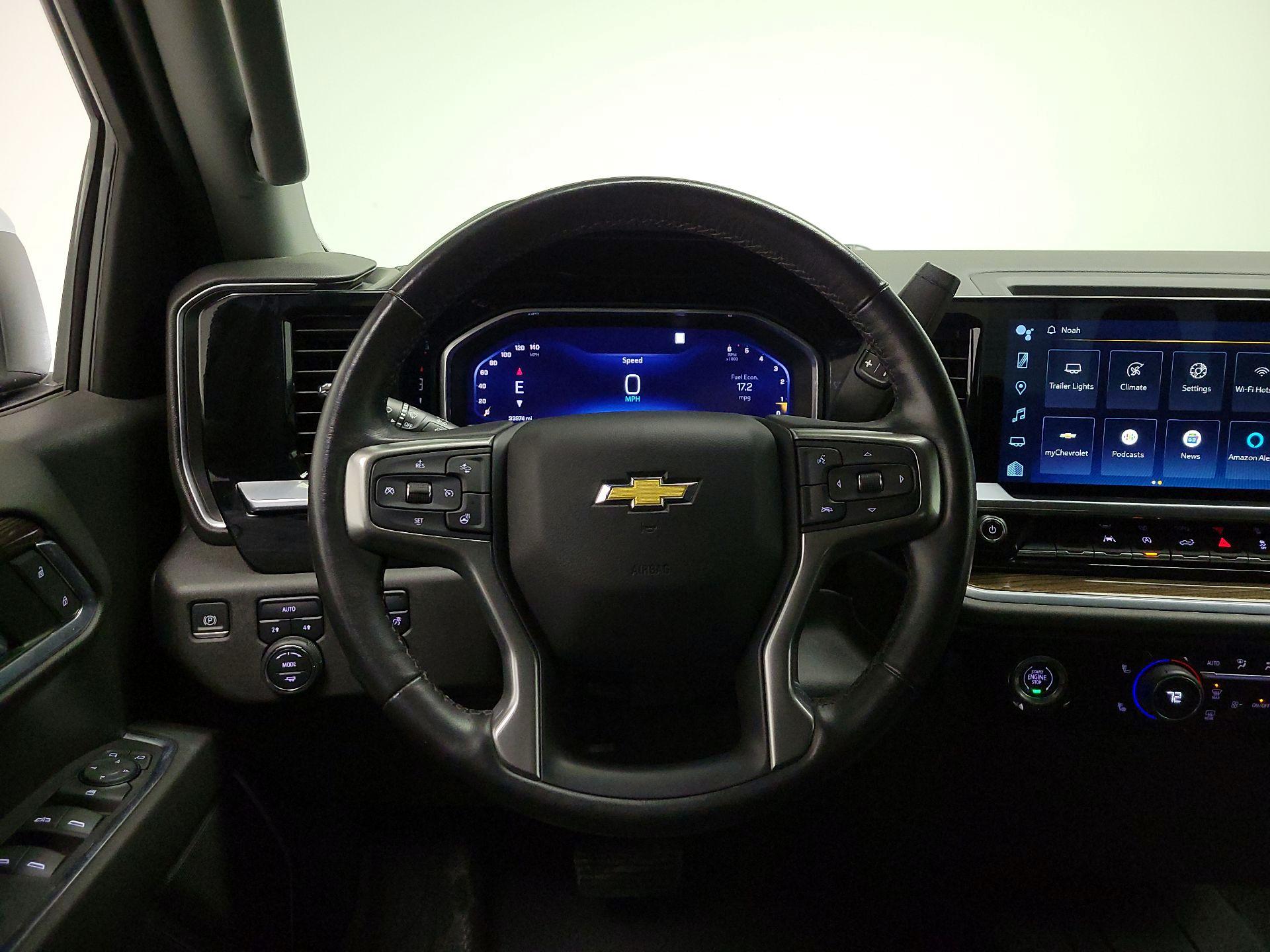 Thumbnail: 2022 Chevrolet Silverado 1500 - 10