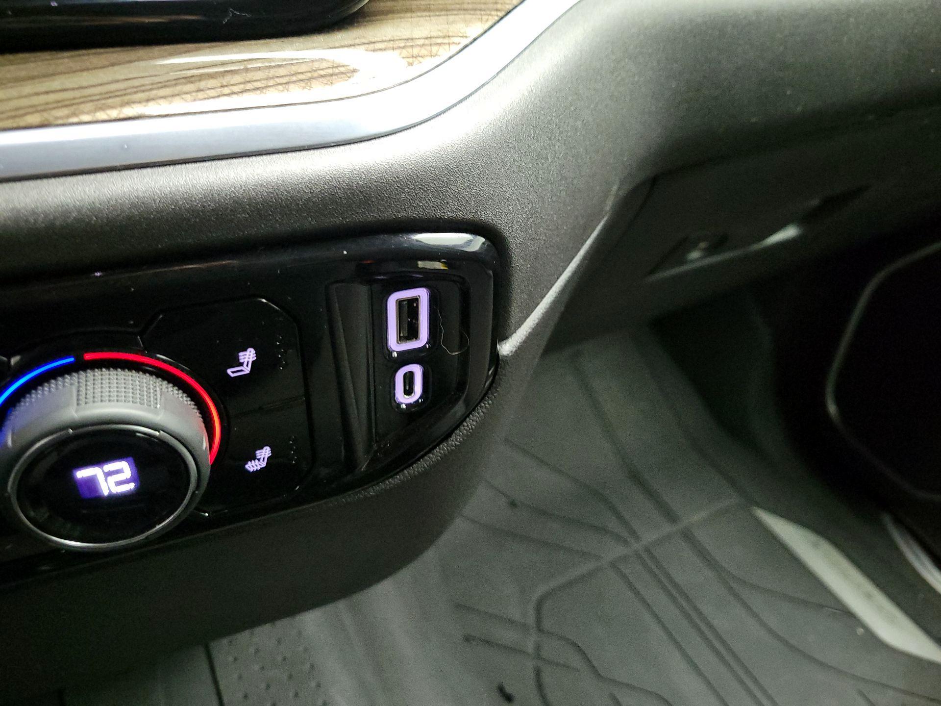 Thumbnail: 2022 Chevrolet Silverado 1500 - 17