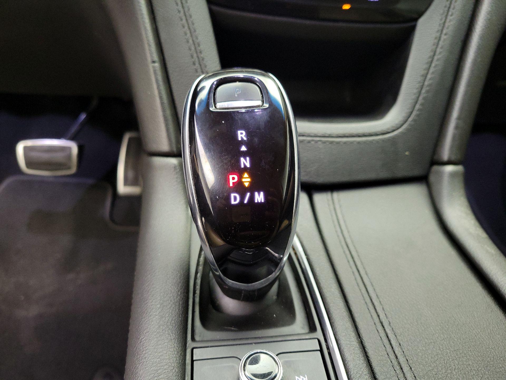 Thumbnail: 2020 Cadillac XT5 - 16