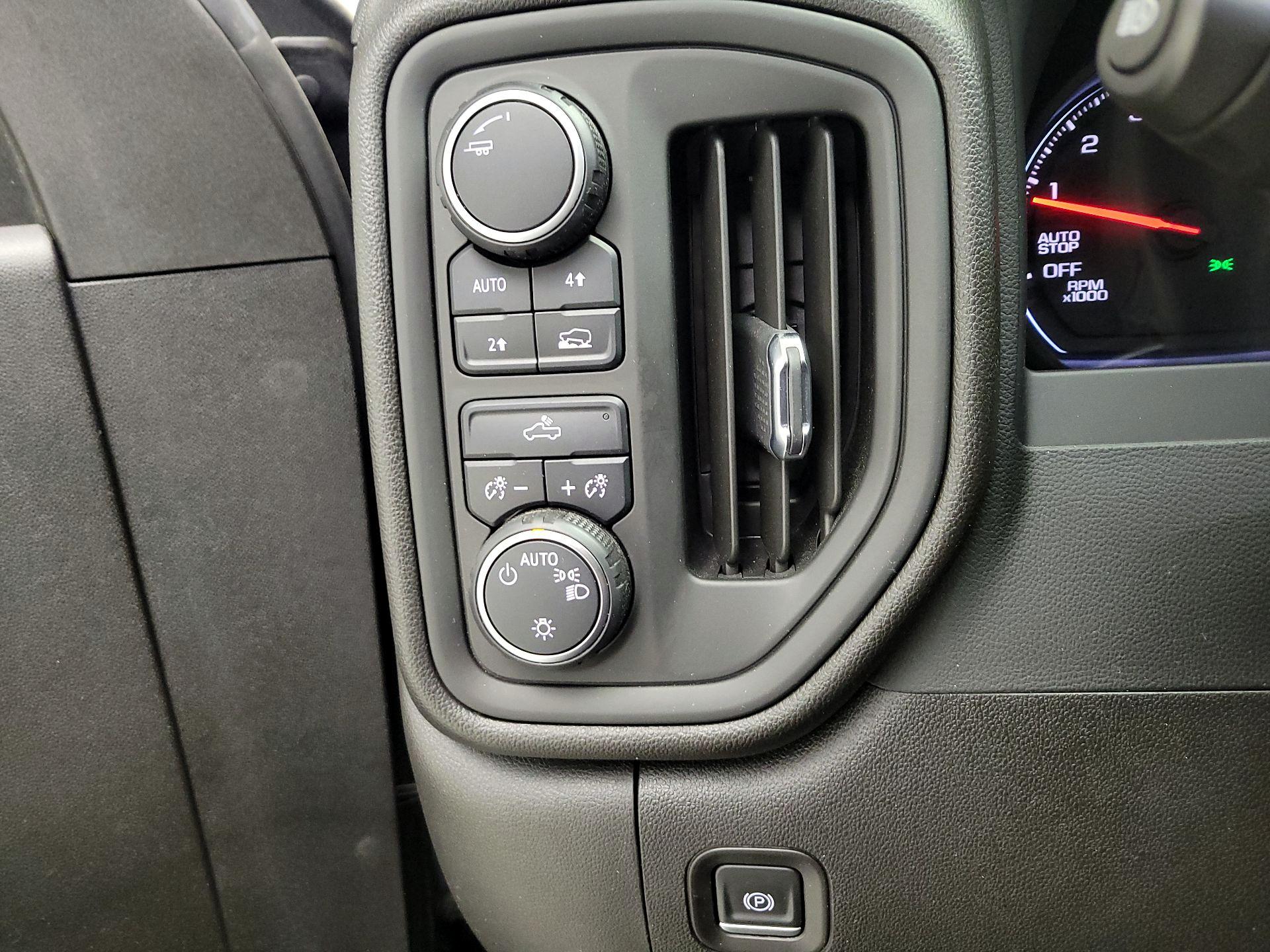 Thumbnail: 2022 Chevrolet Silverado 1500 - 13