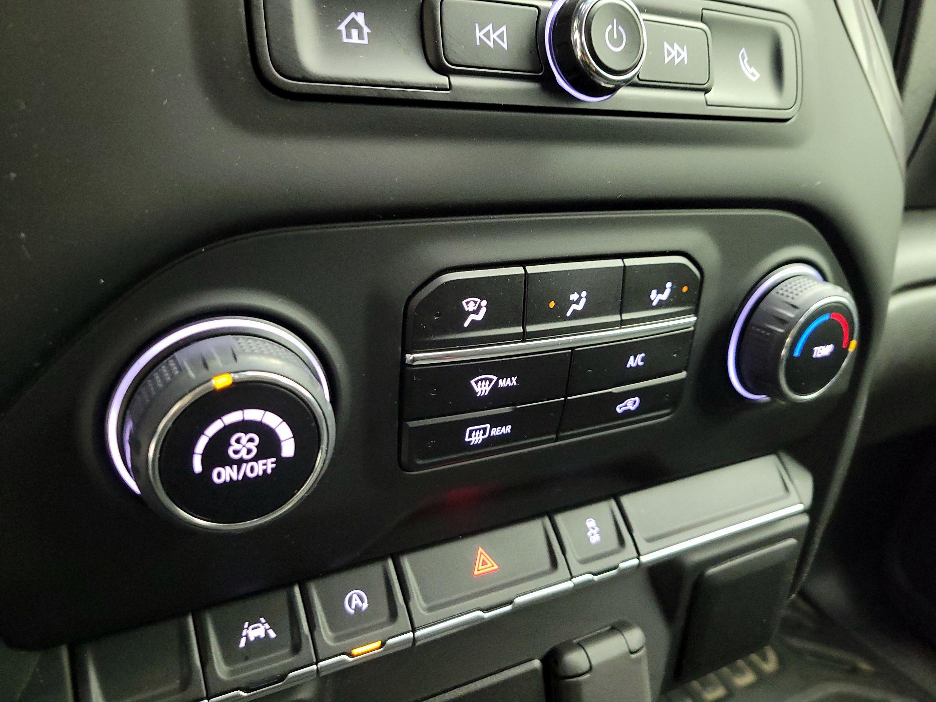 Thumbnail: 2022 Chevrolet Silverado 1500 - 16