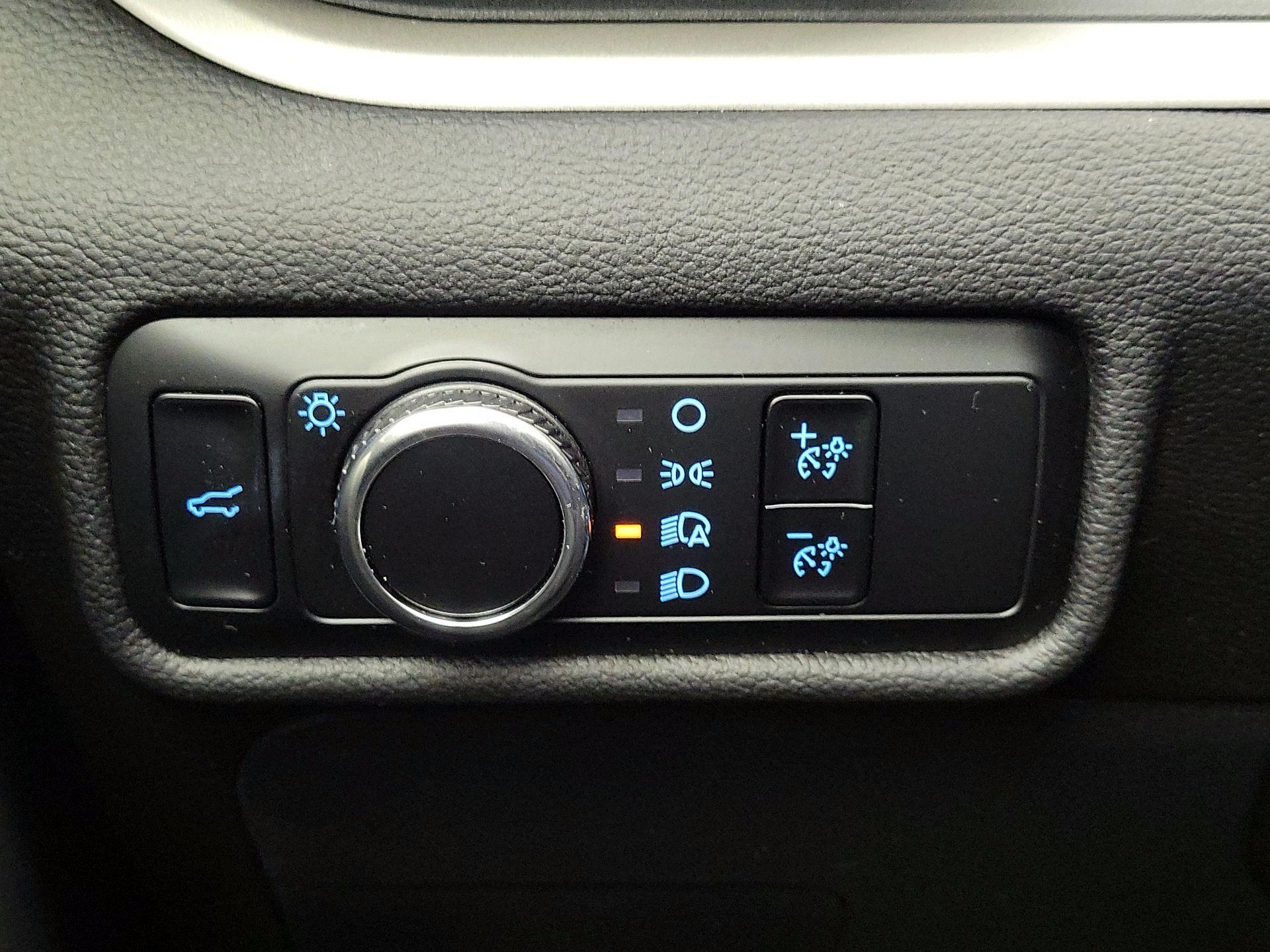 Thumbnail: 2023 Ford Explorer - 13