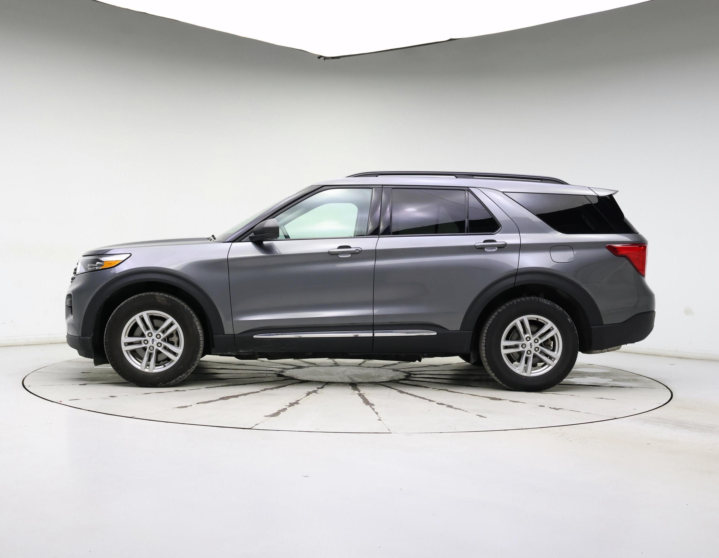 Thumbnail: 2023 Ford Explorer - 3
