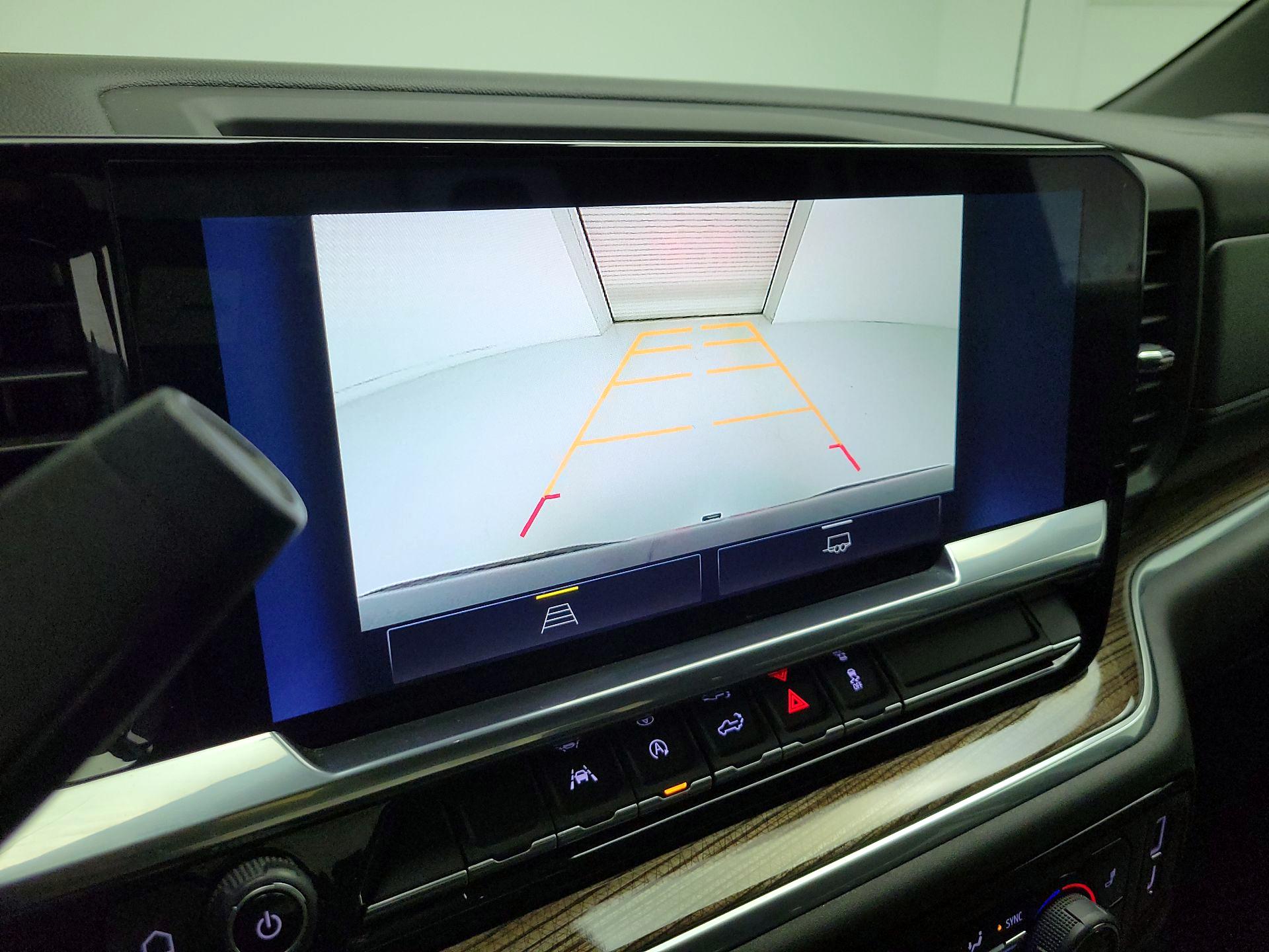 Thumbnail: 2022 Chevrolet Silverado 1500 - 13