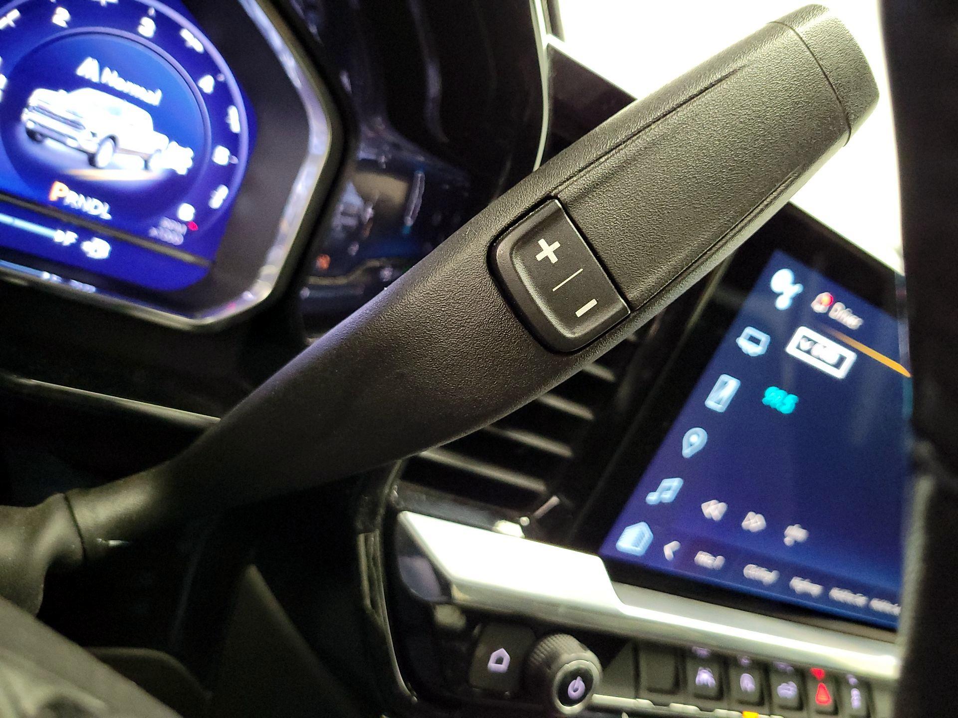 Thumbnail: 2022 Chevrolet Silverado 1500 - 16