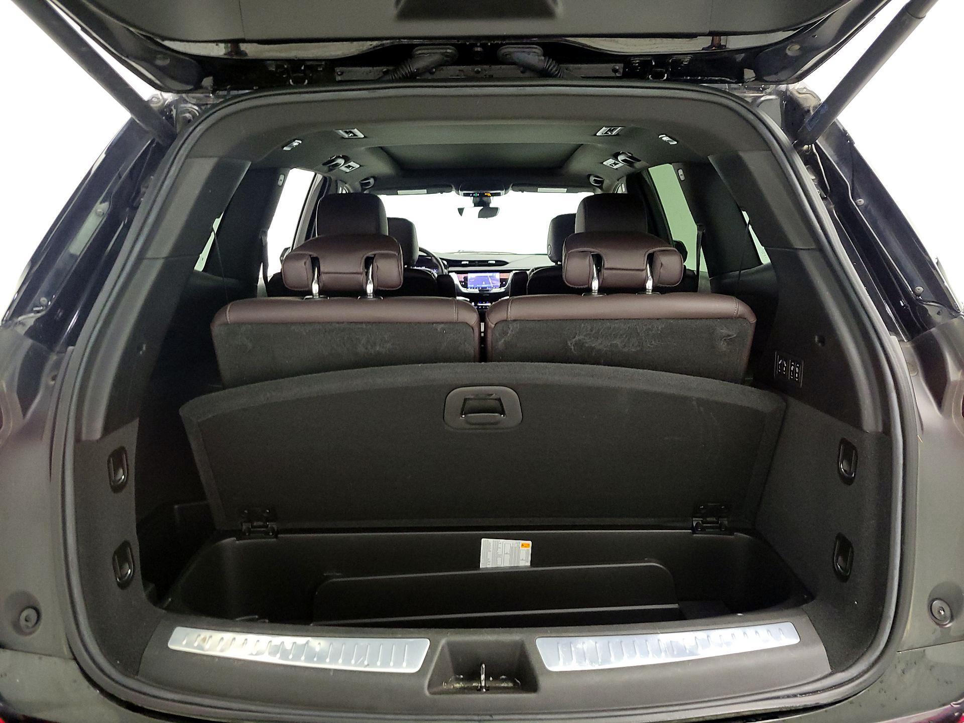 Thumbnail: 2023 Cadillac XT6 - 19