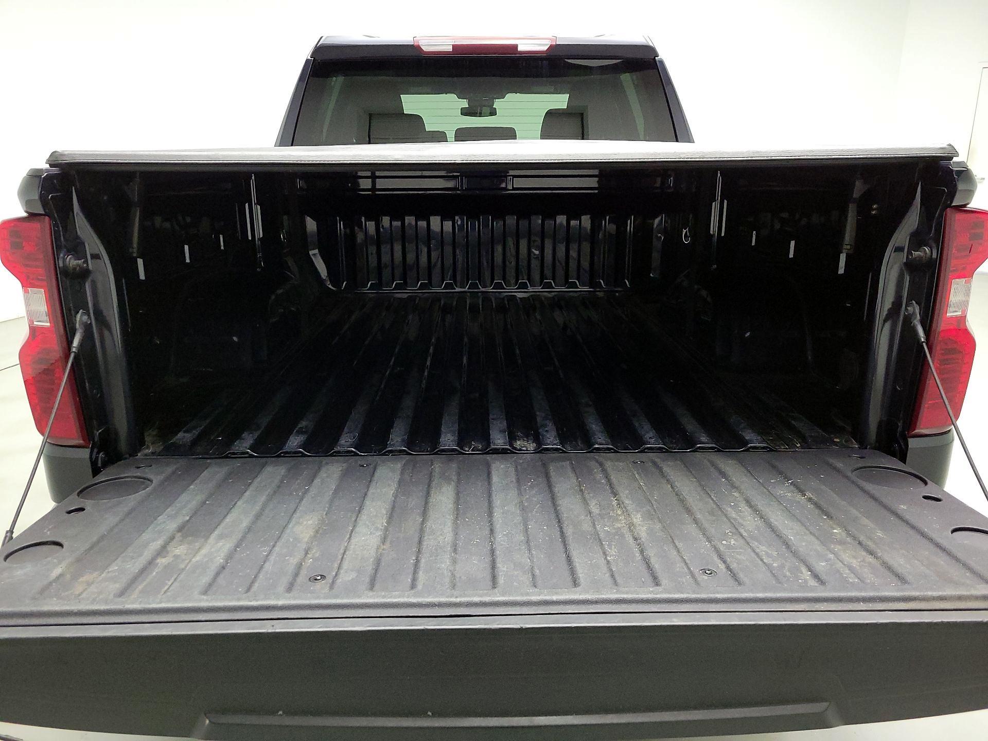 Thumbnail: 2023 Chevrolet Silverado 1500 - 18