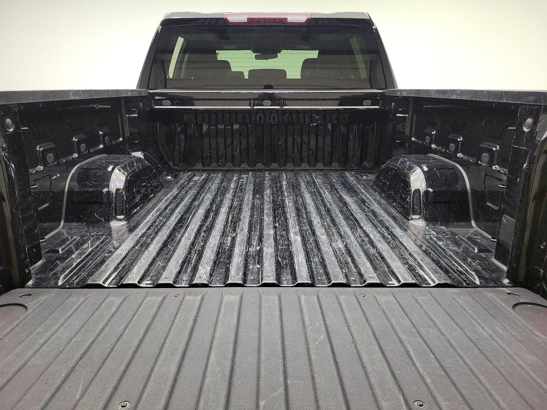 Thumbnail: 2022 Chevrolet Silverado 1500 - 19