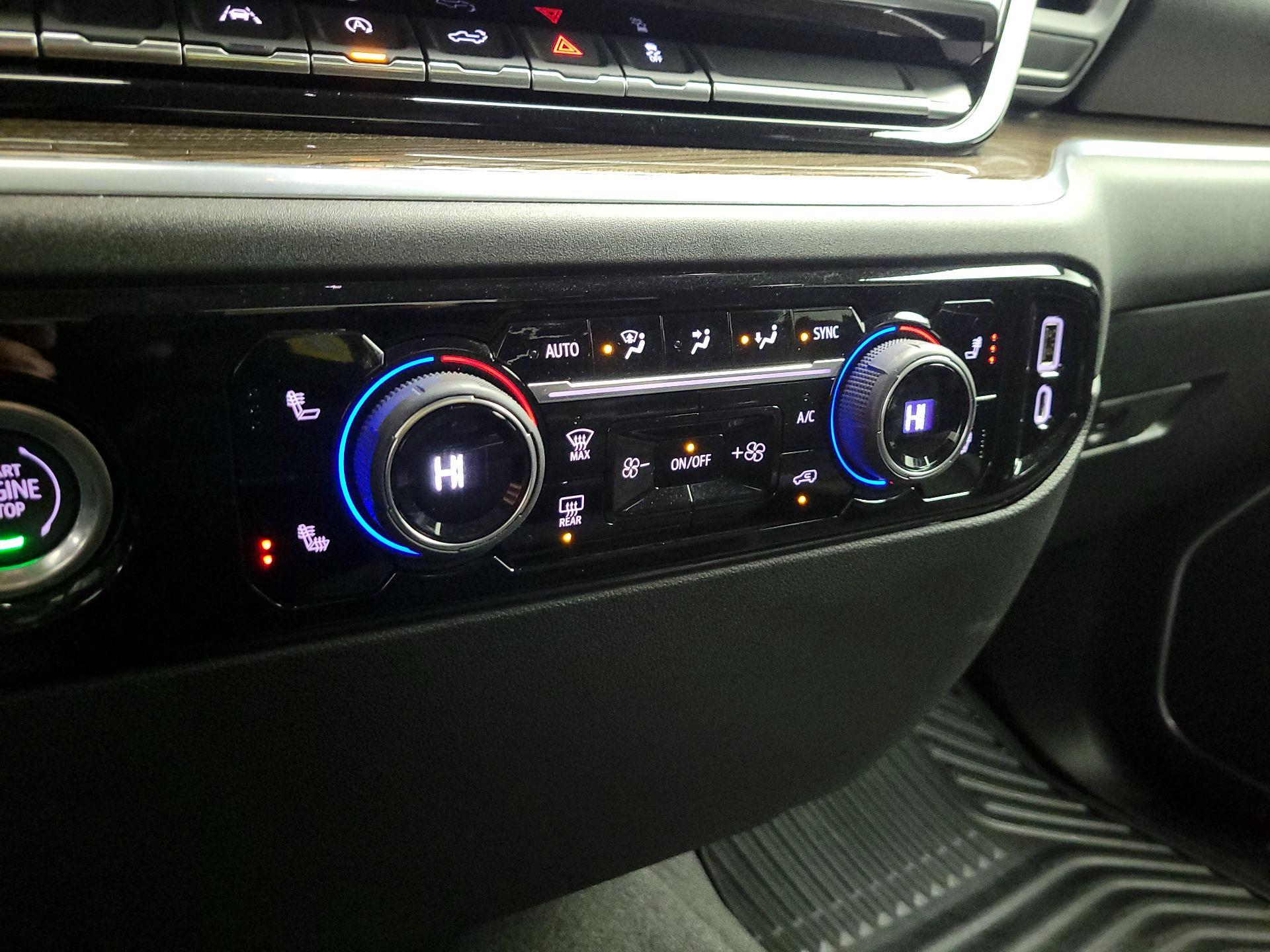 Thumbnail: 2022 Chevrolet Silverado 1500 - 16