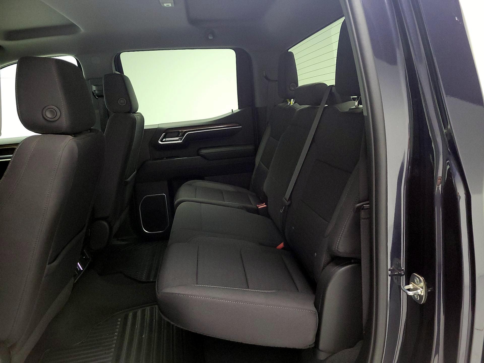 Thumbnail: 2022 Chevrolet Silverado 1500 - 18