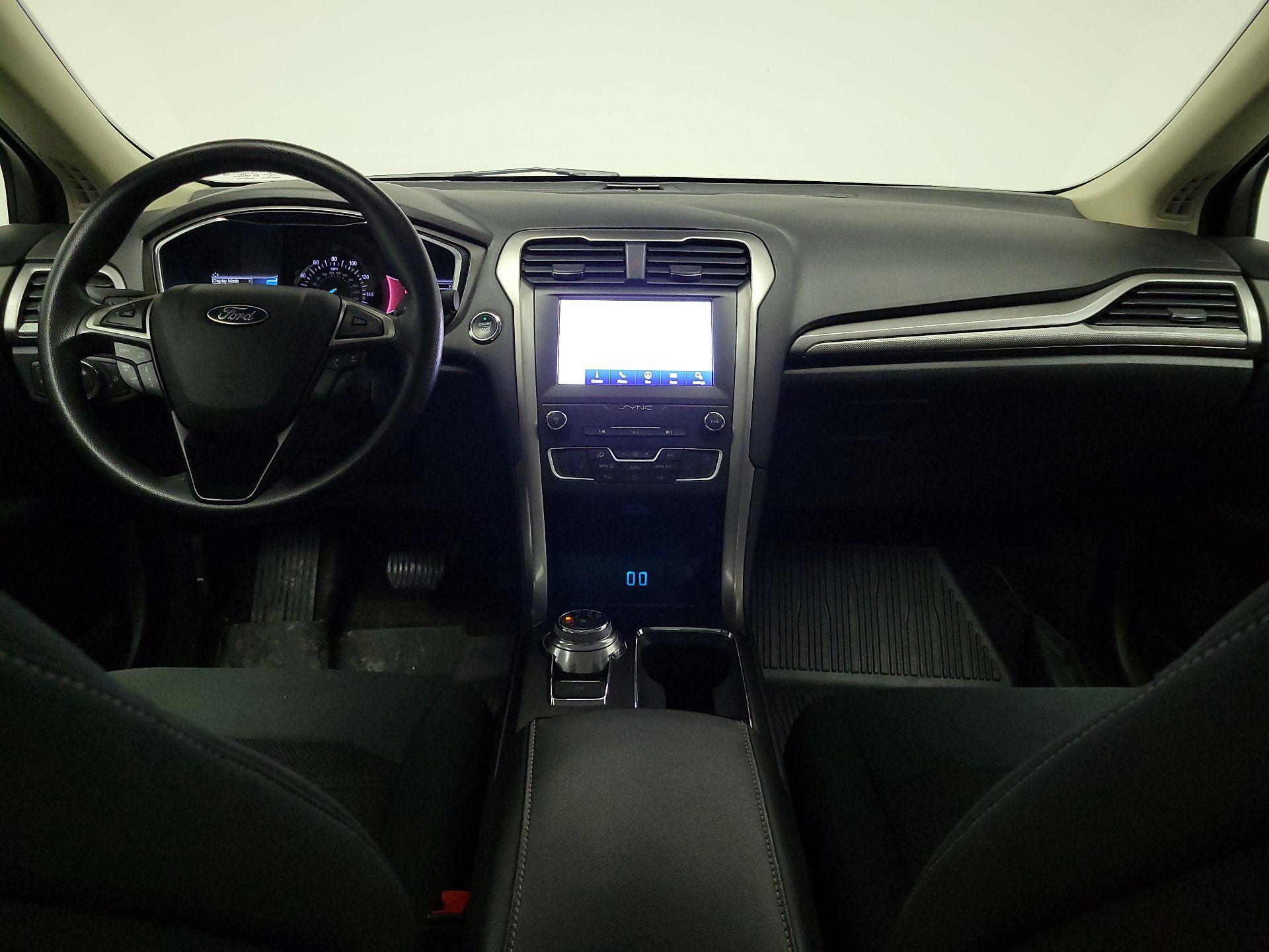 Thumbnail: 2020 Ford Fusion - 9