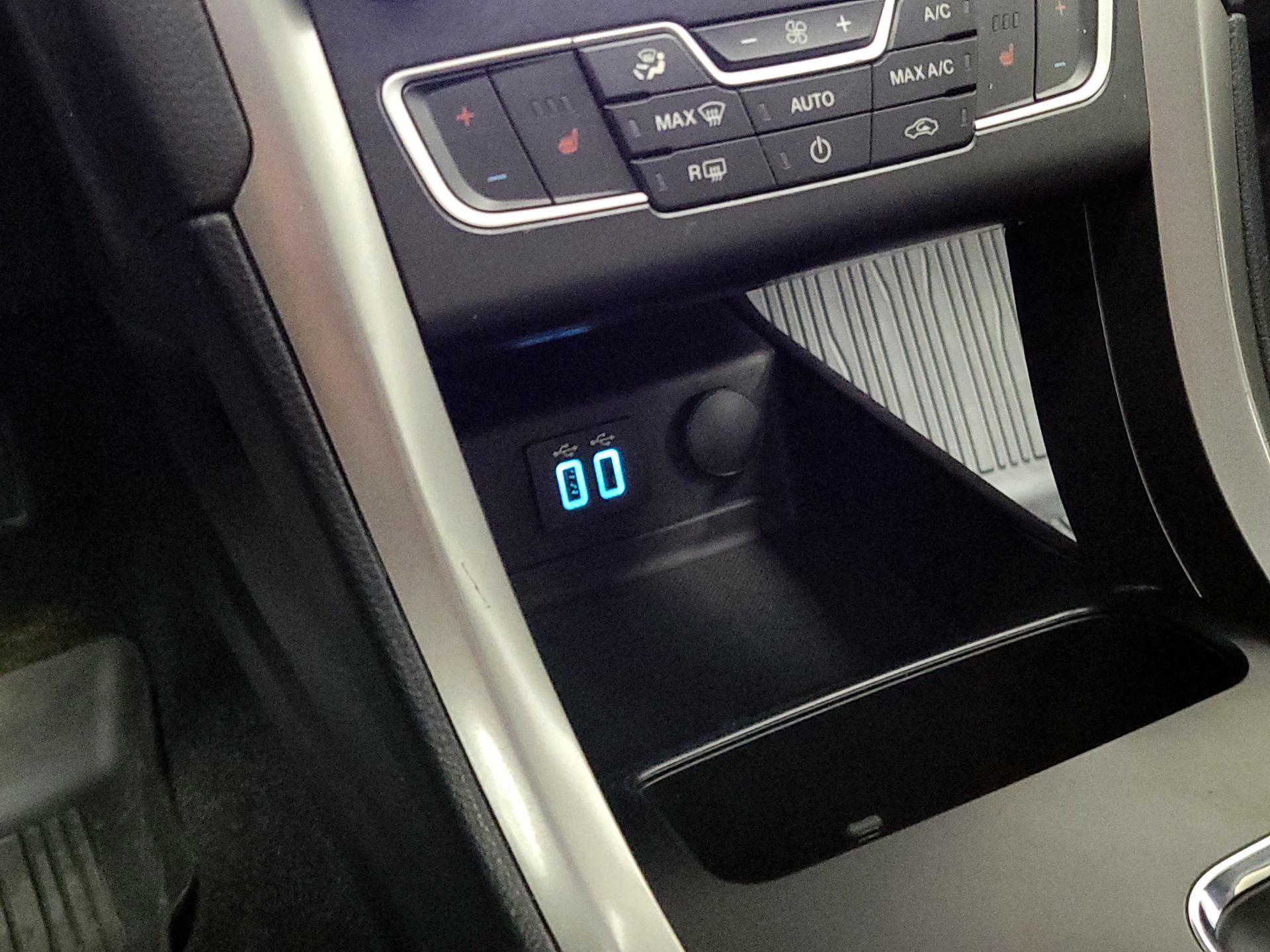 Thumbnail: 2020 Ford Fusion - 19