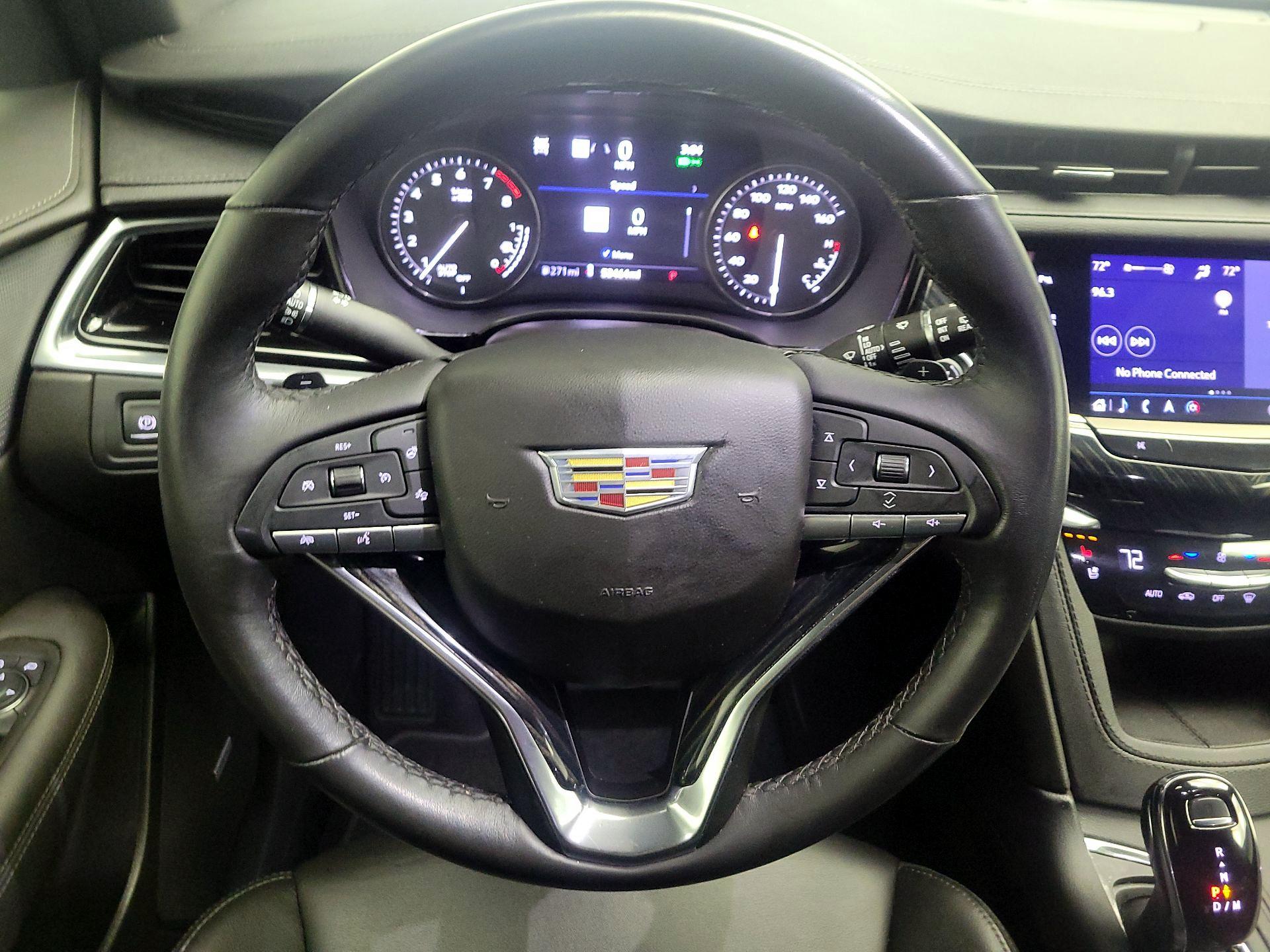 Thumbnail: 2023 Cadillac XT6 - 10