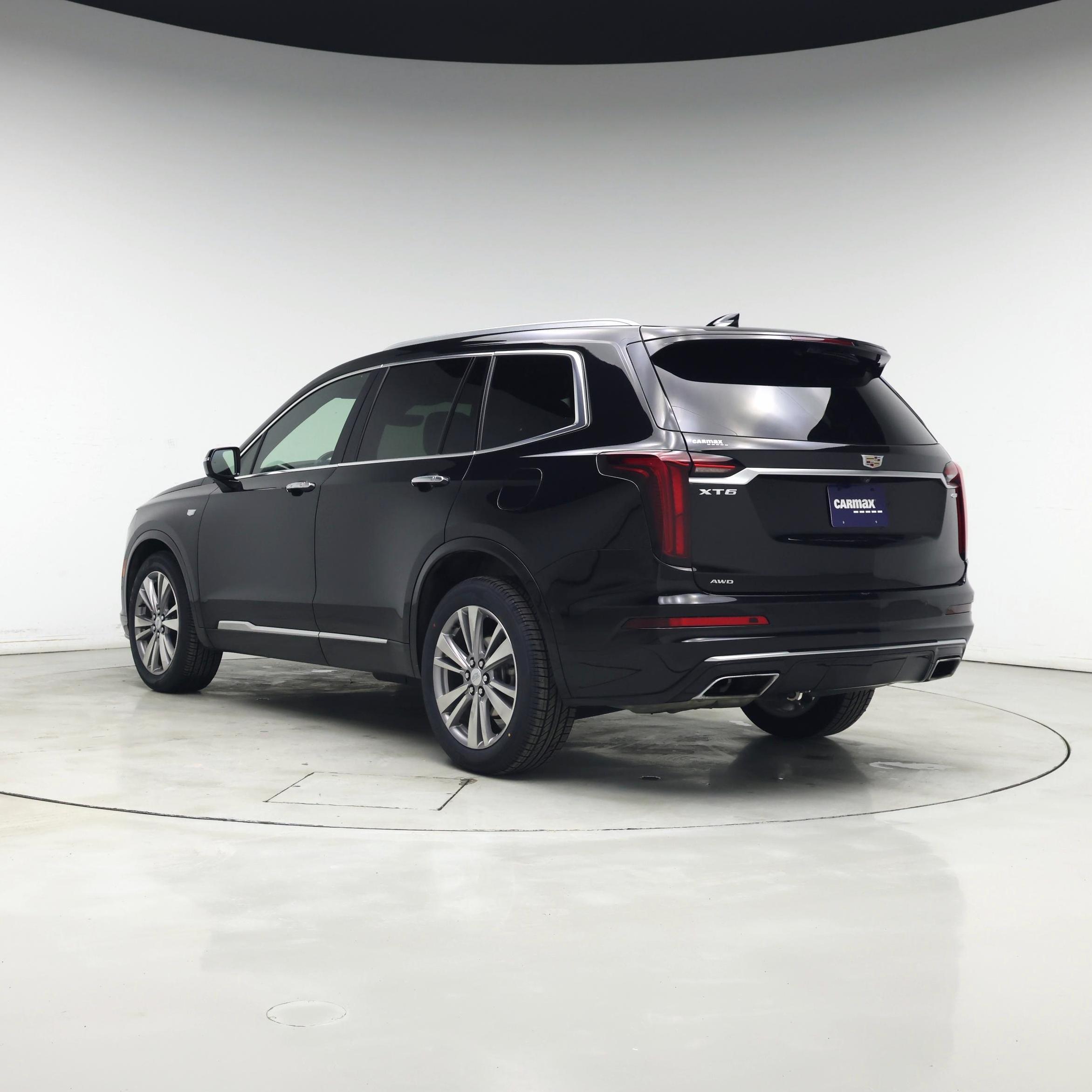 Thumbnail: 2023 Cadillac XT6 - 2