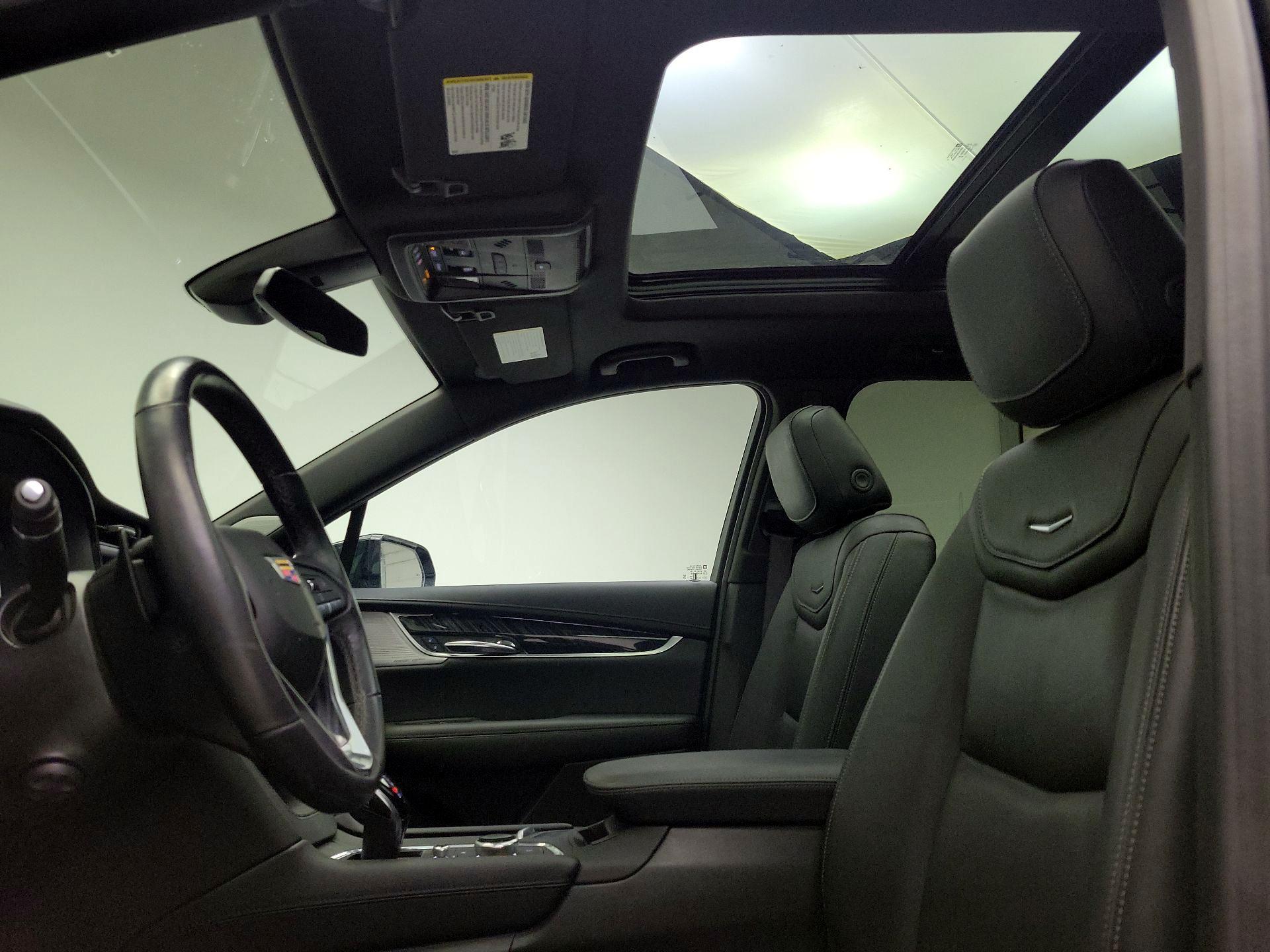 Thumbnail: 2024 Cadillac XT6 - 19