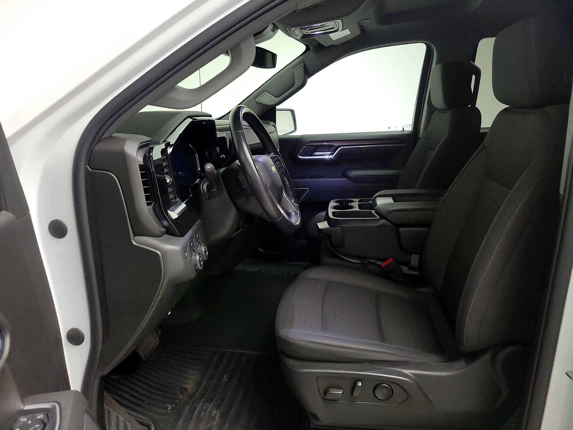 Thumbnail: 2022 Chevrolet Silverado 1500 - 11