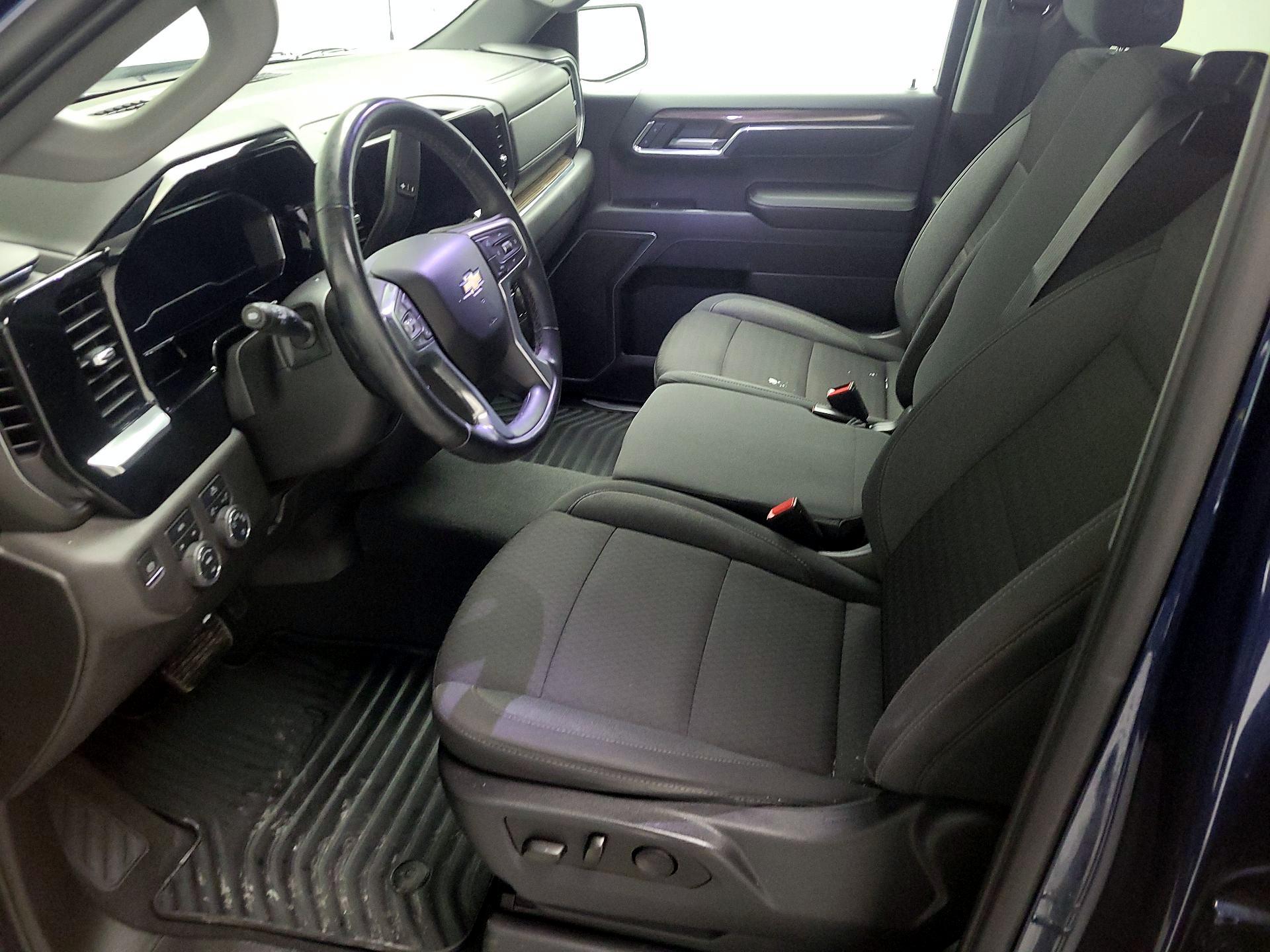 Thumbnail: 2023 Chevrolet Silverado 1500 - 11