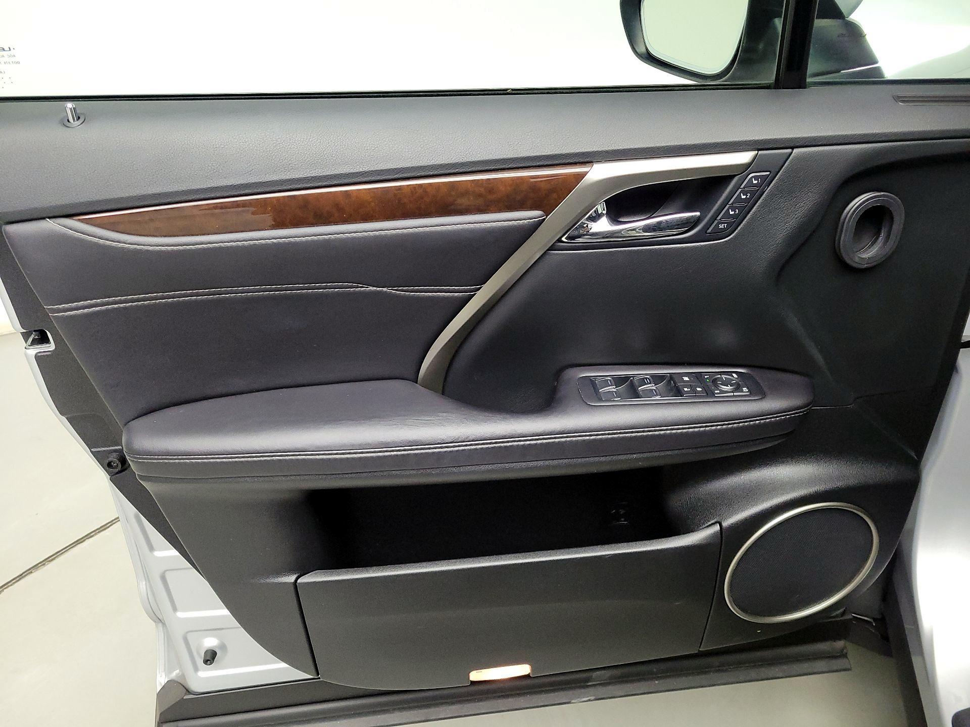 Thumbnail: 2016 Lexus RX - 12