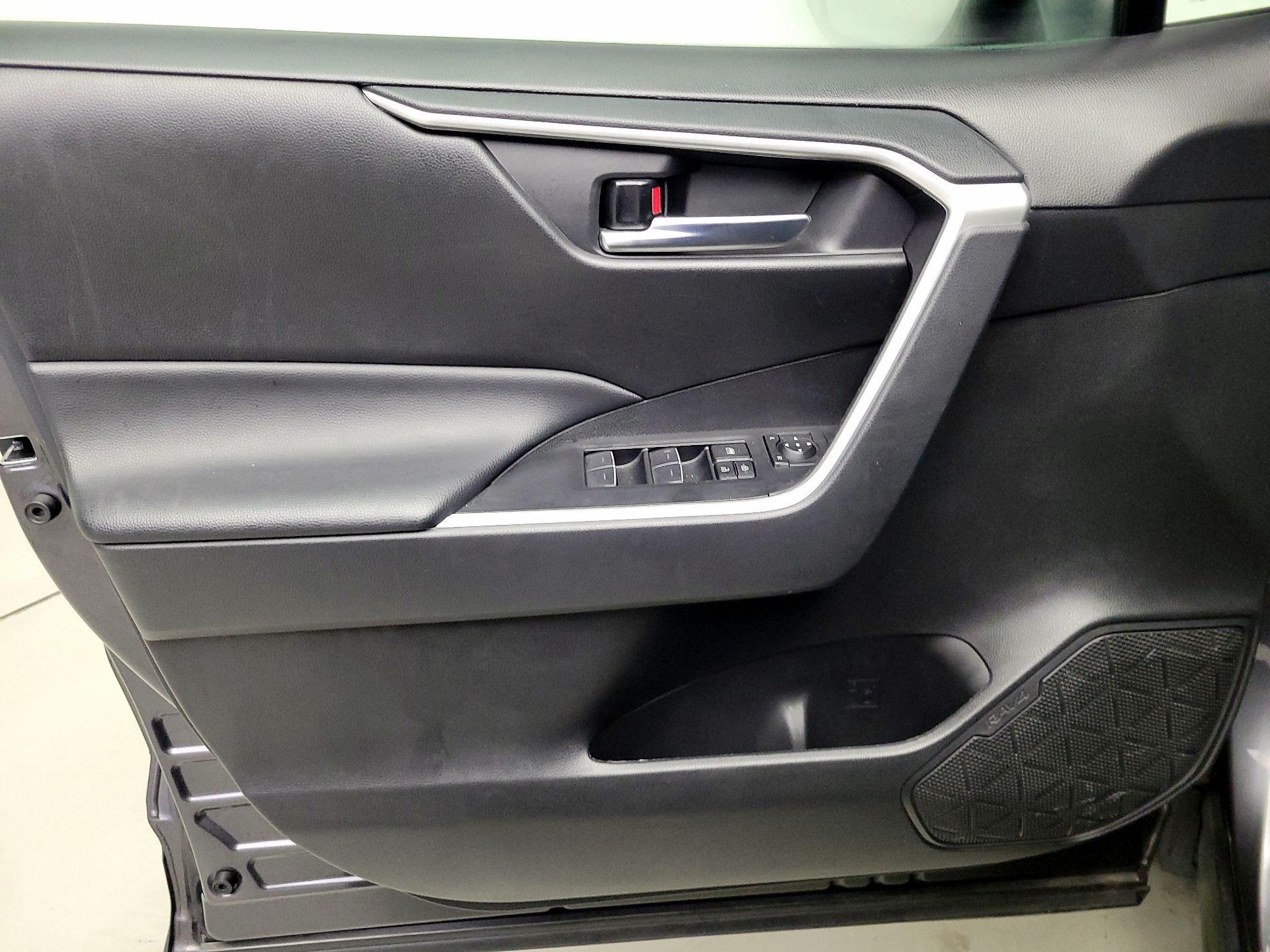 Thumbnail: 2024 Toyota RAV4 - 12