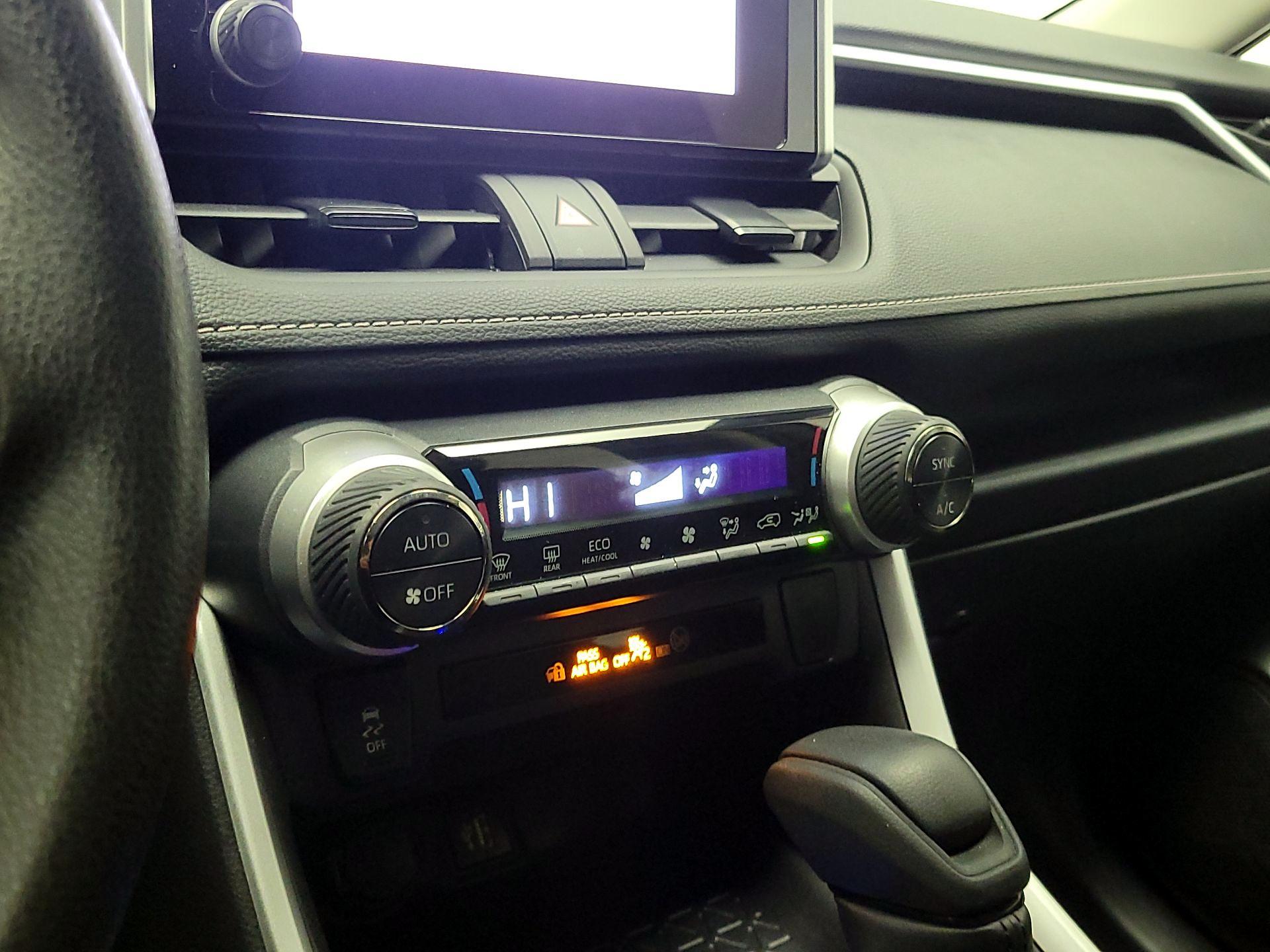 Thumbnail: 2024 Toyota RAV4 - 16