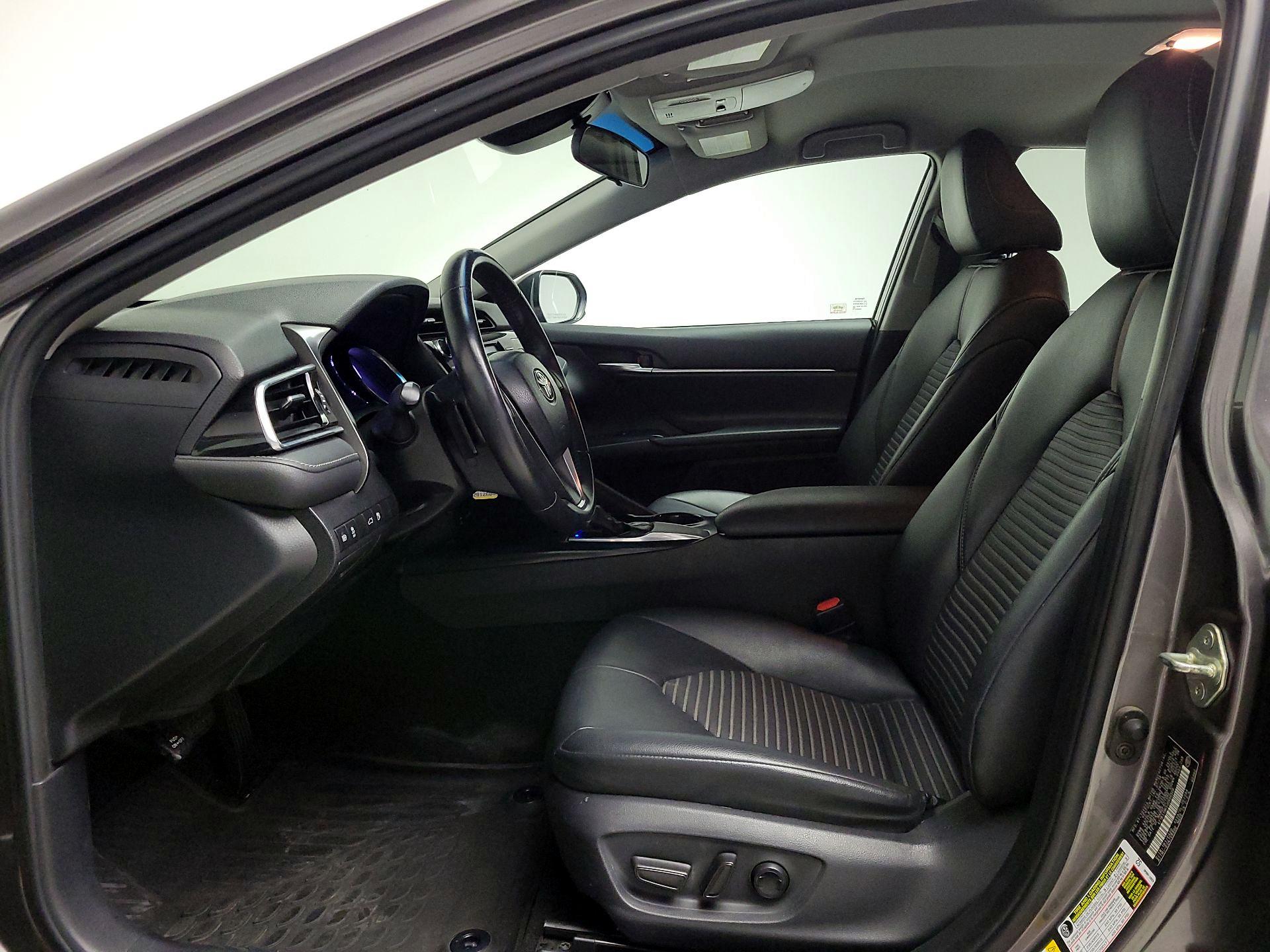 Thumbnail: 2018 Toyota Camry - 11